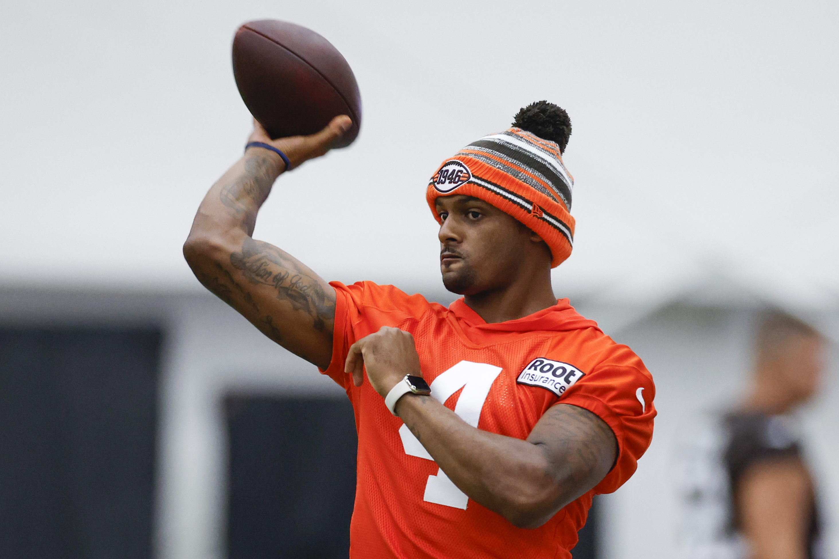 Browns QB Deshaun Watson reports to training camp amid uncertainty