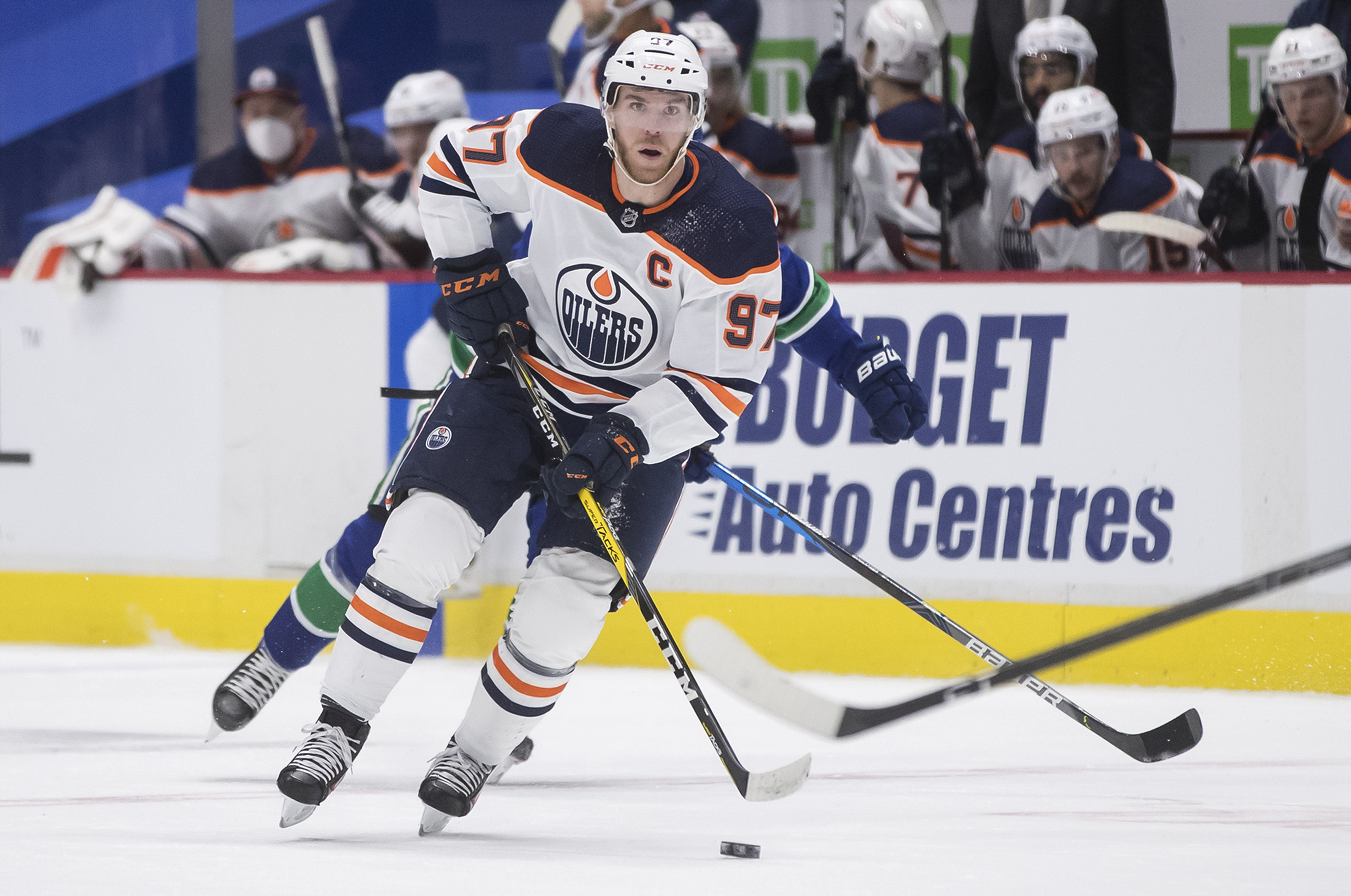 Connor McDavid became the first unanimous MVP since Wayne Gretzky in 1982, collecting all 100 first-place votes for the Hart Memorial Trophy.