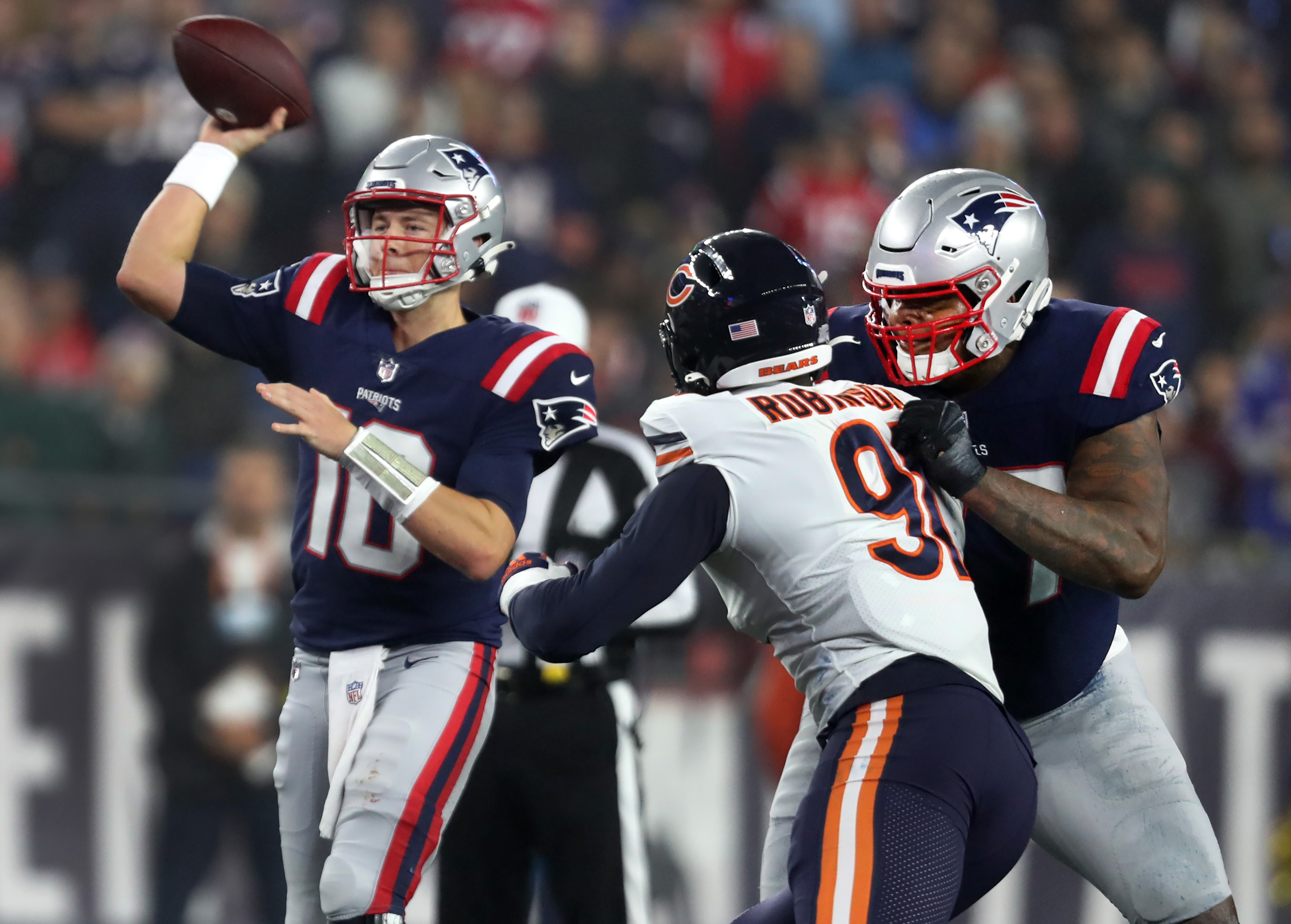 Tara Sullivan: Patriots quarterback Mac Jones can't see to complete a  comeback