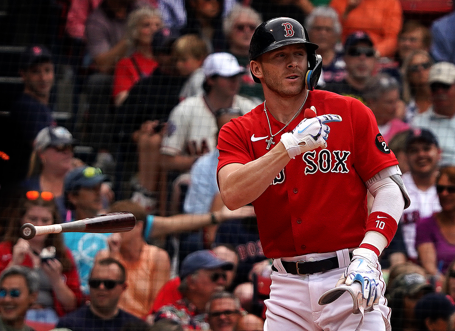 Red Sox place Trevor Story on 10-day injured list, call up Bobby