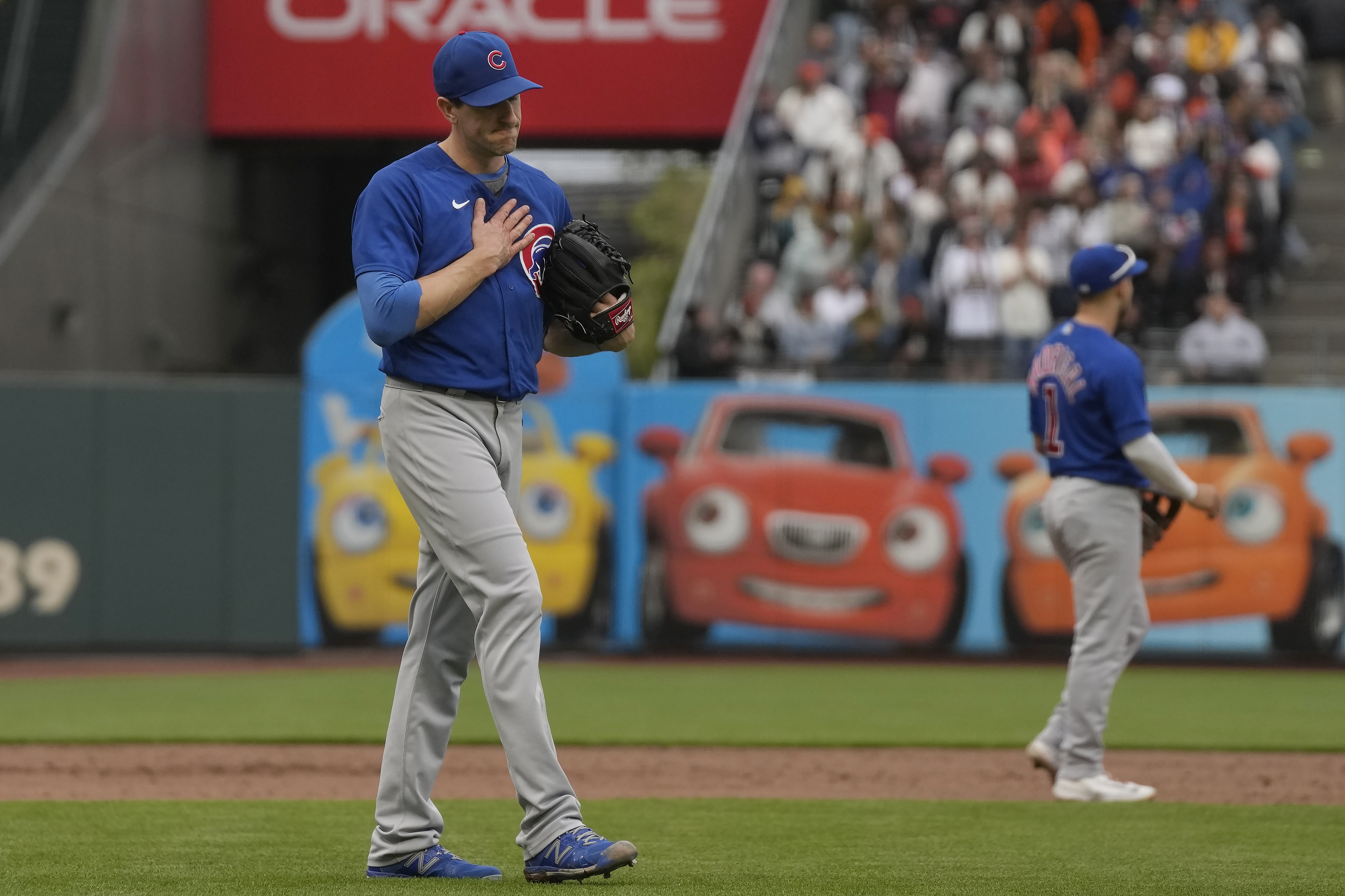 Column: Kyle Hendricks needs to retire with the Chicago Cubs