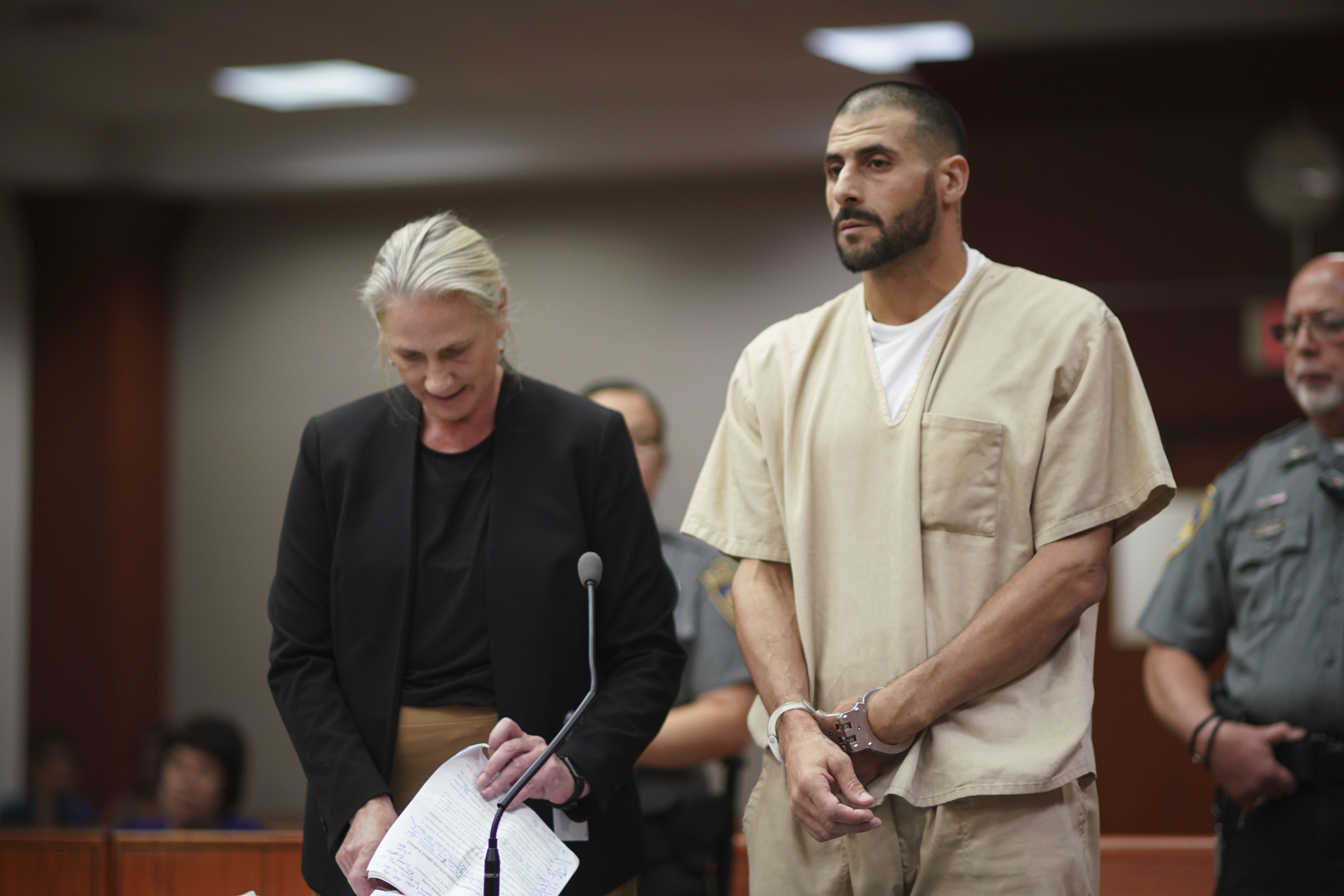 Aaron Hernandez's Brother Had Bipolar Episode Days Before ESPN Arrest, Cops  Say