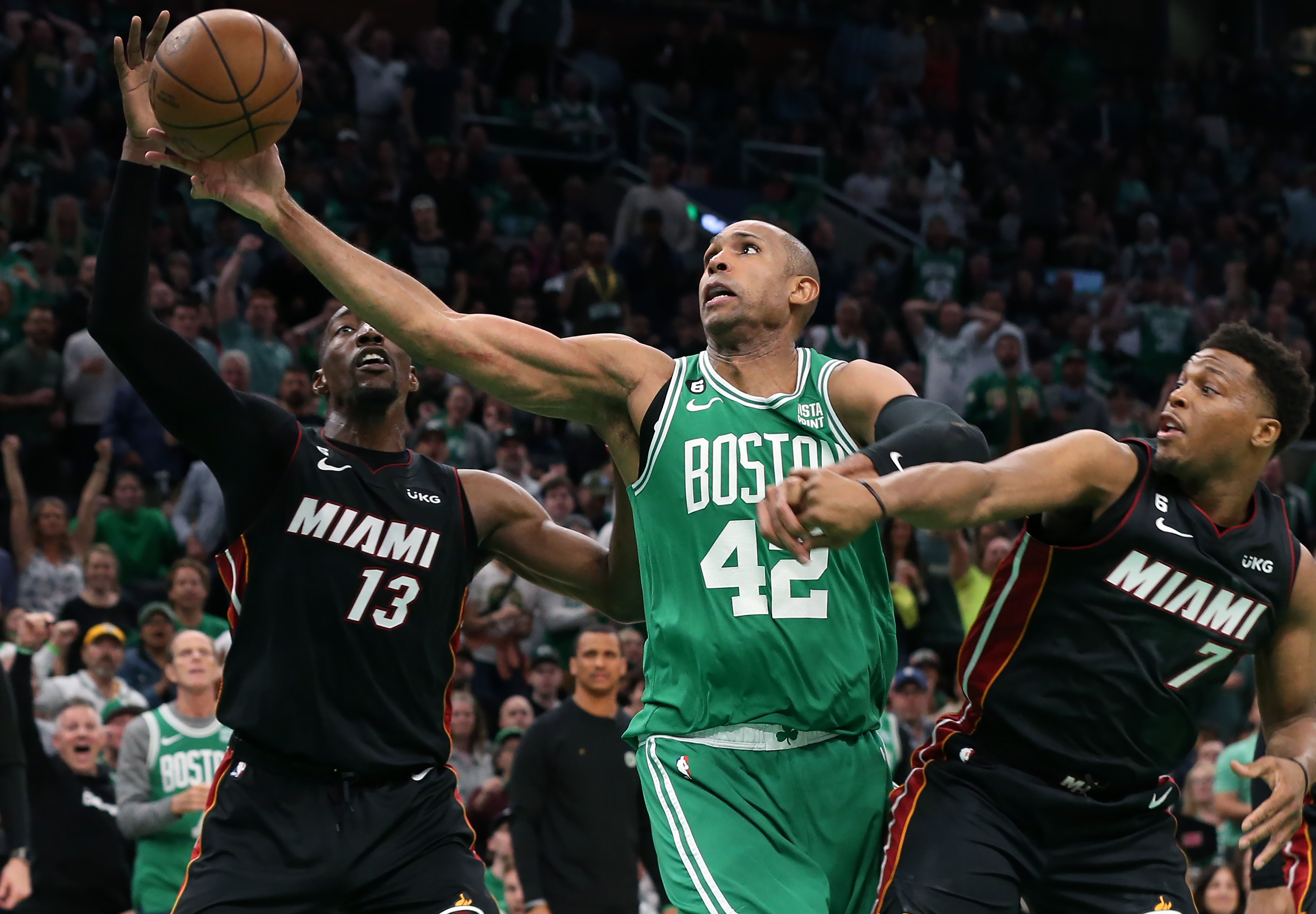 NBA playoffs: Boston Celtics shift pressure to Miami Heat in