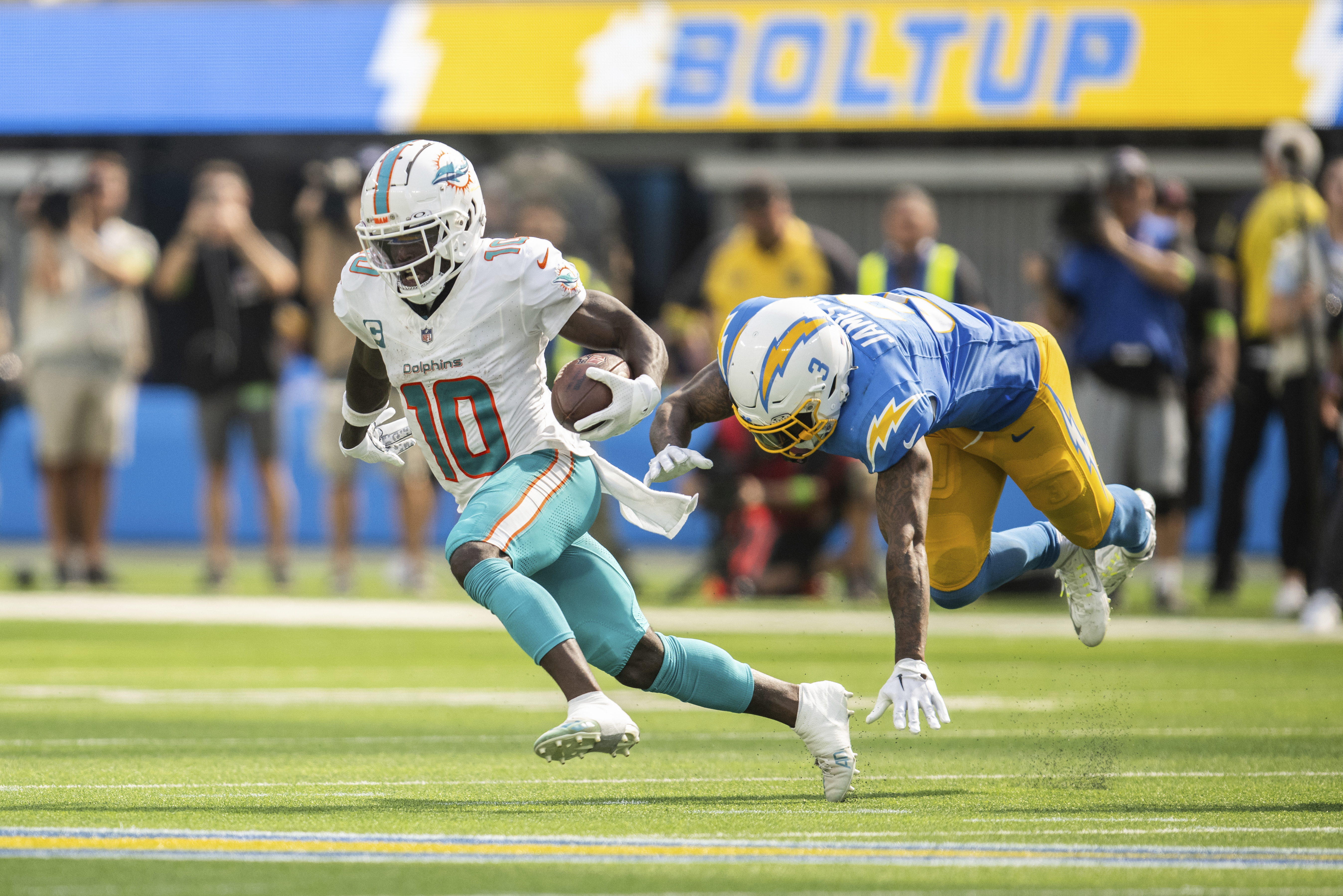 Dolphins Control Patriots: Tua Now 4-0 Against Bill Belichick - Miami  Dolphins