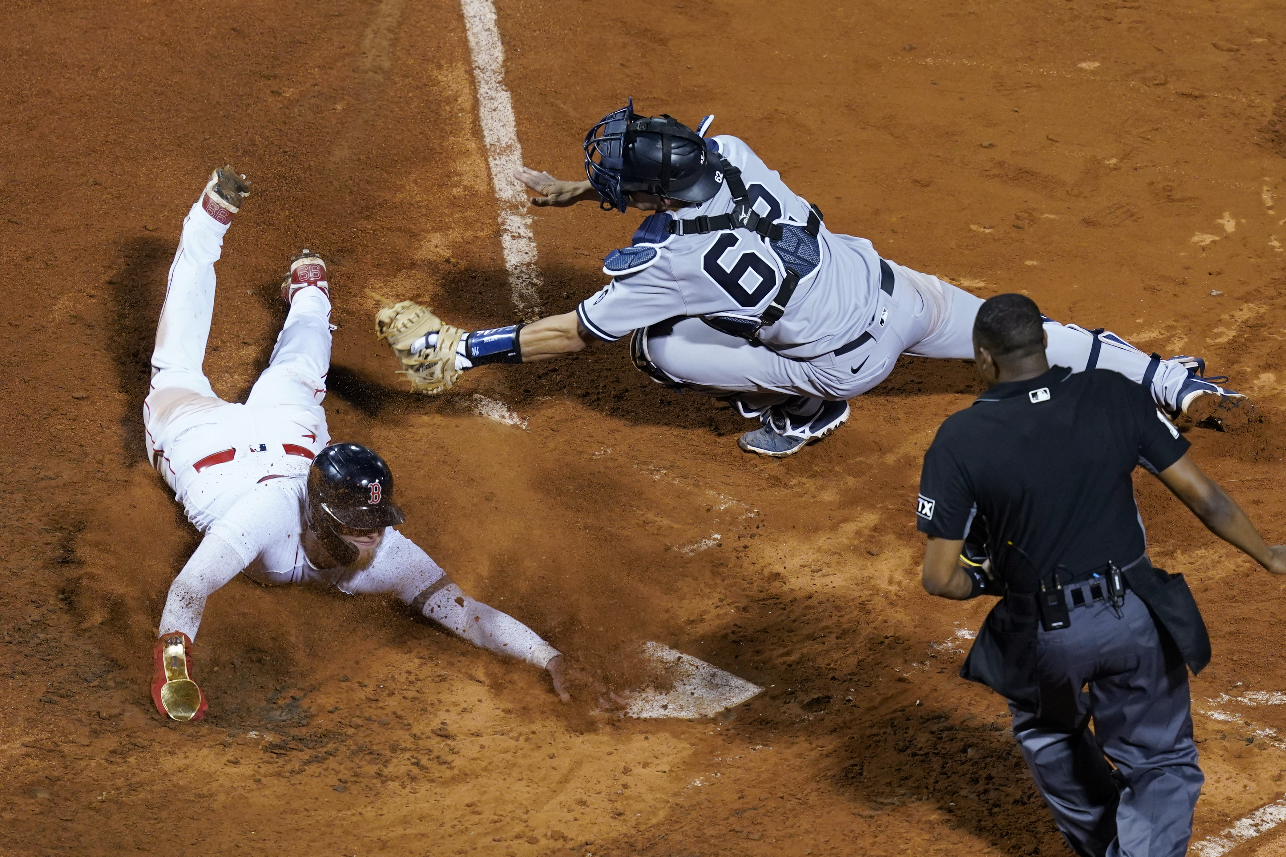 After emotional, testy game, Yankees beat Red Sox - The Boston Globe