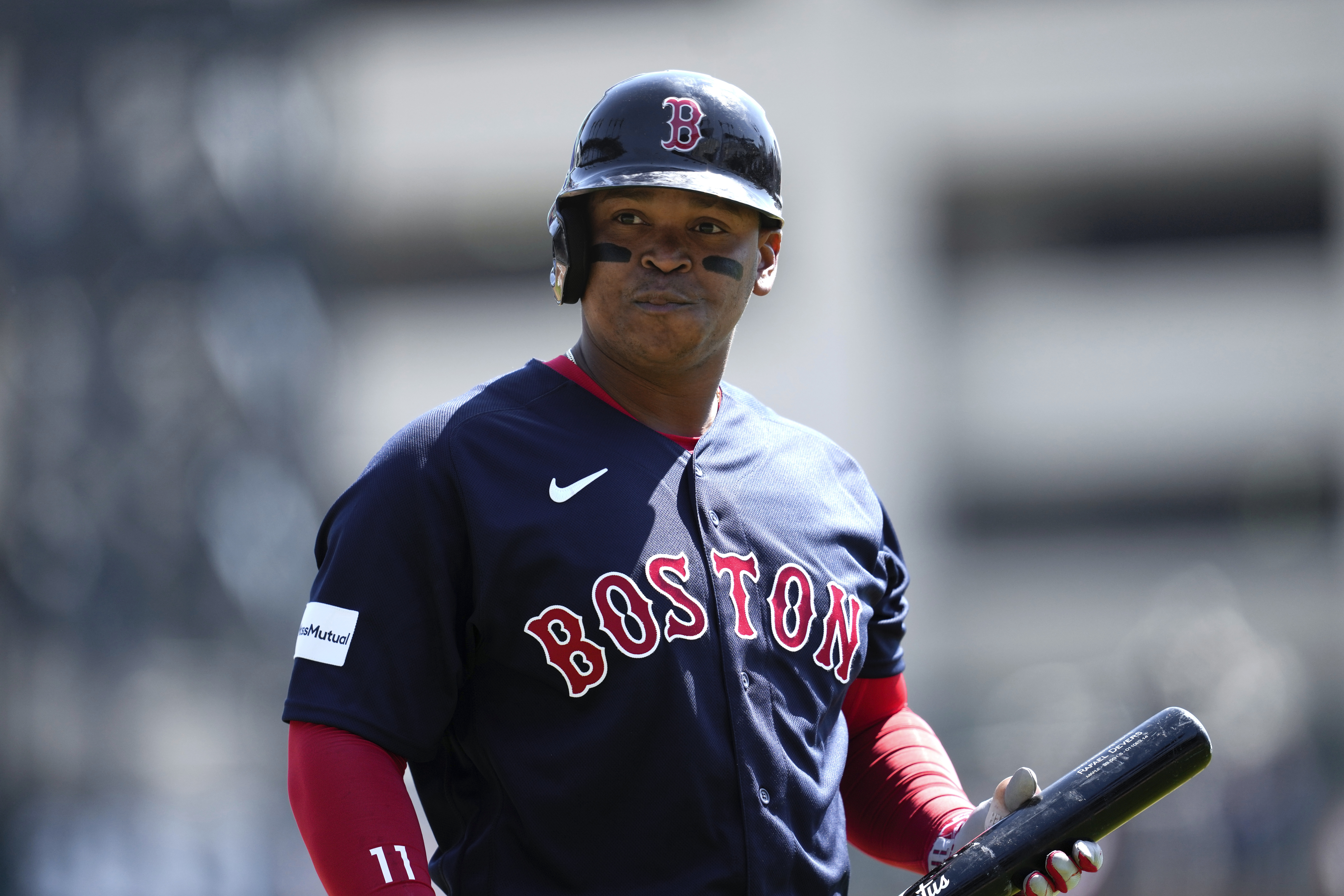 Rafael Devers struggles to sort out the error of his ways - The Boston Globe