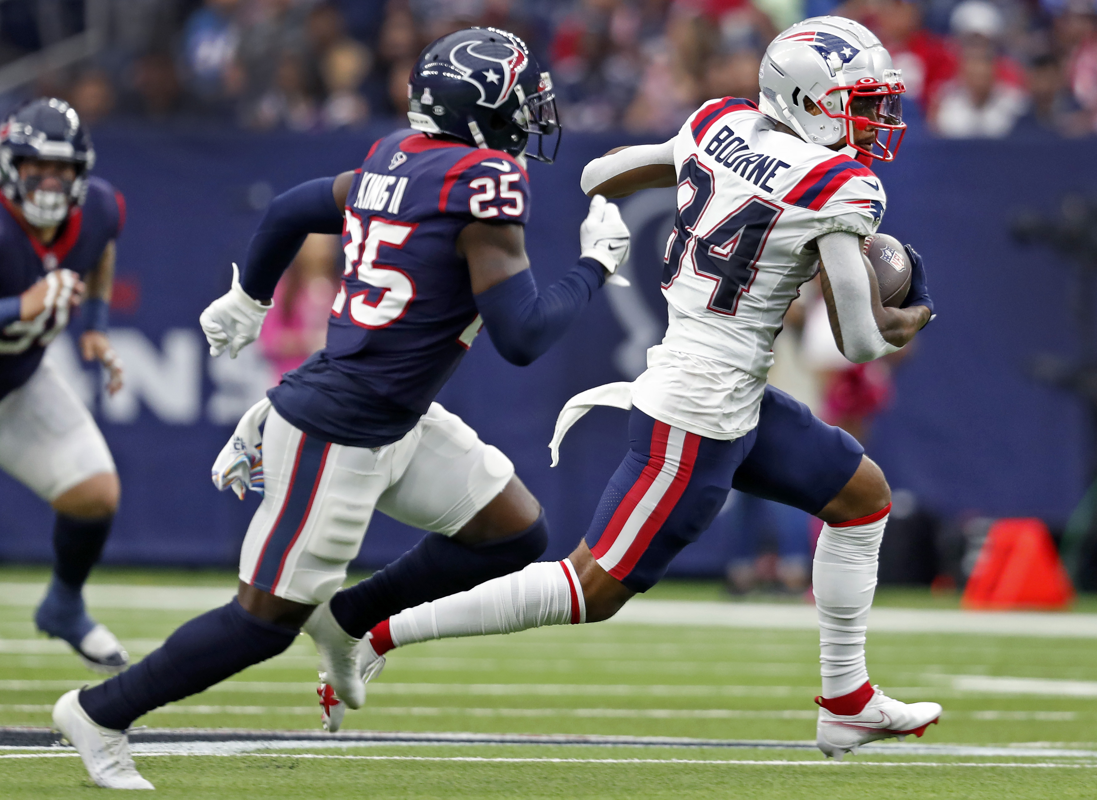 Kendrick Bourne gives Patriots a welcome boost of energy on practice field  - The Boston Globe