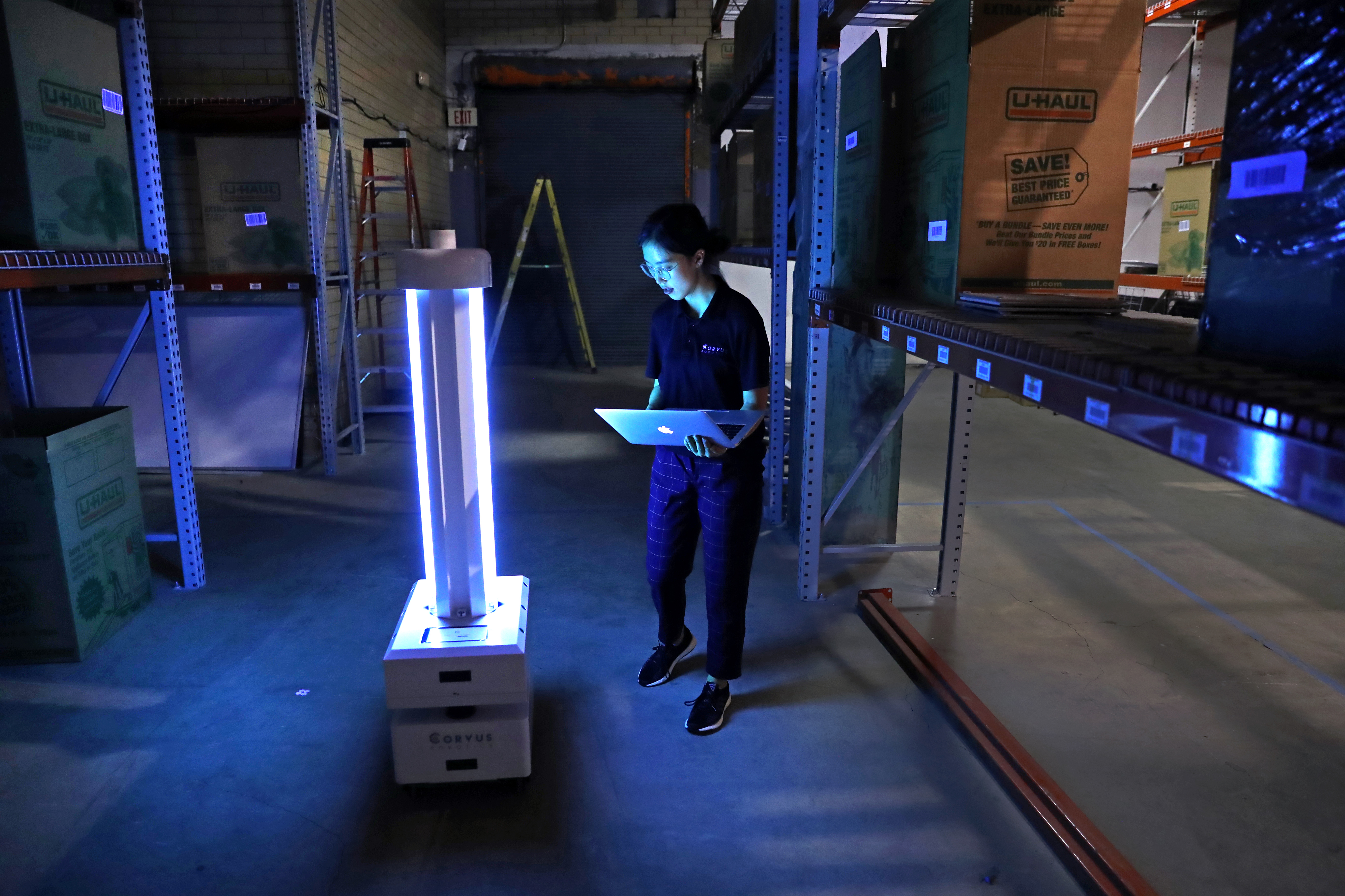 Office bots: A rolling UV machine is disinfecting workplaces - The Boston  Globe