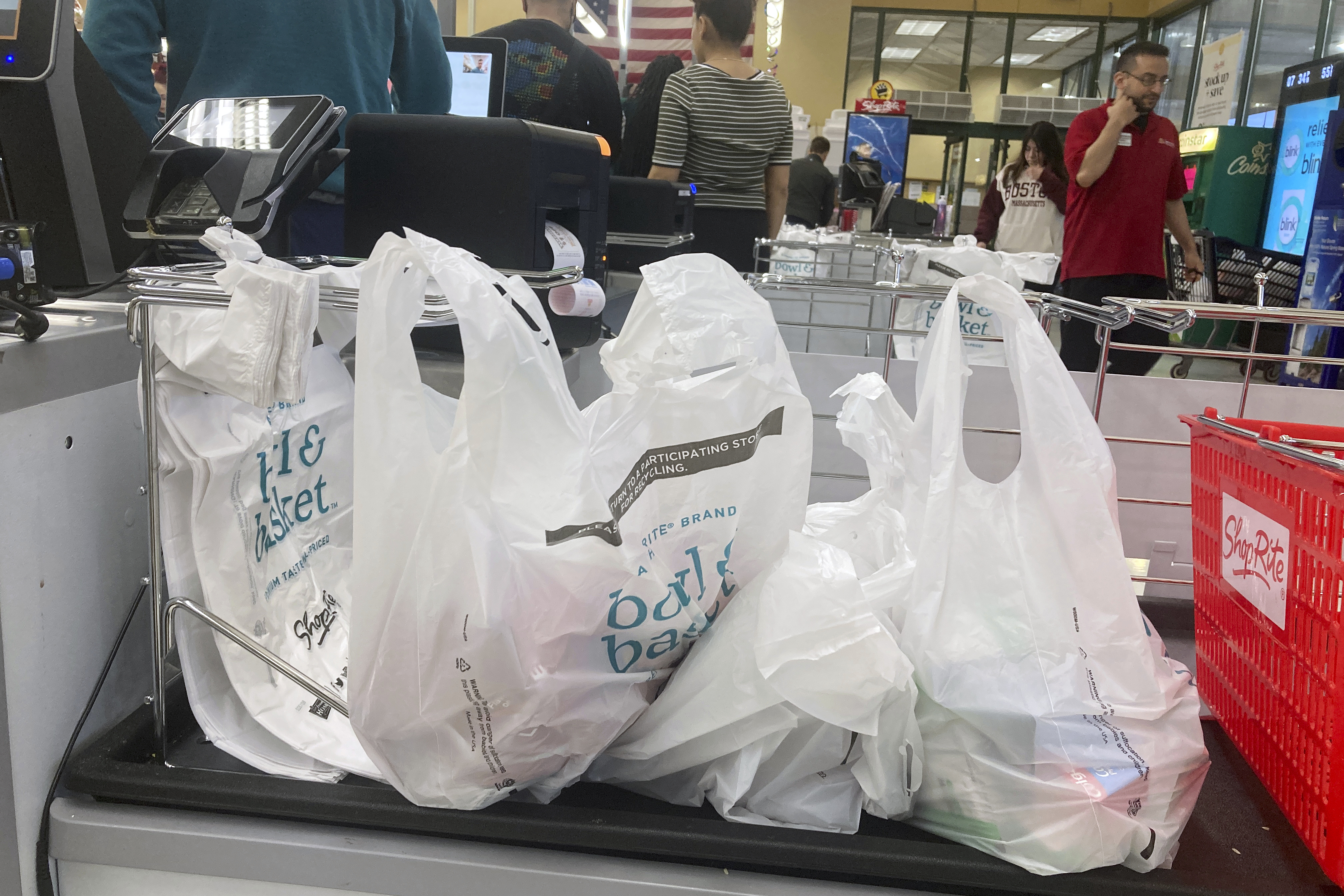 RI House Passes Retail Plastic Bag Ban