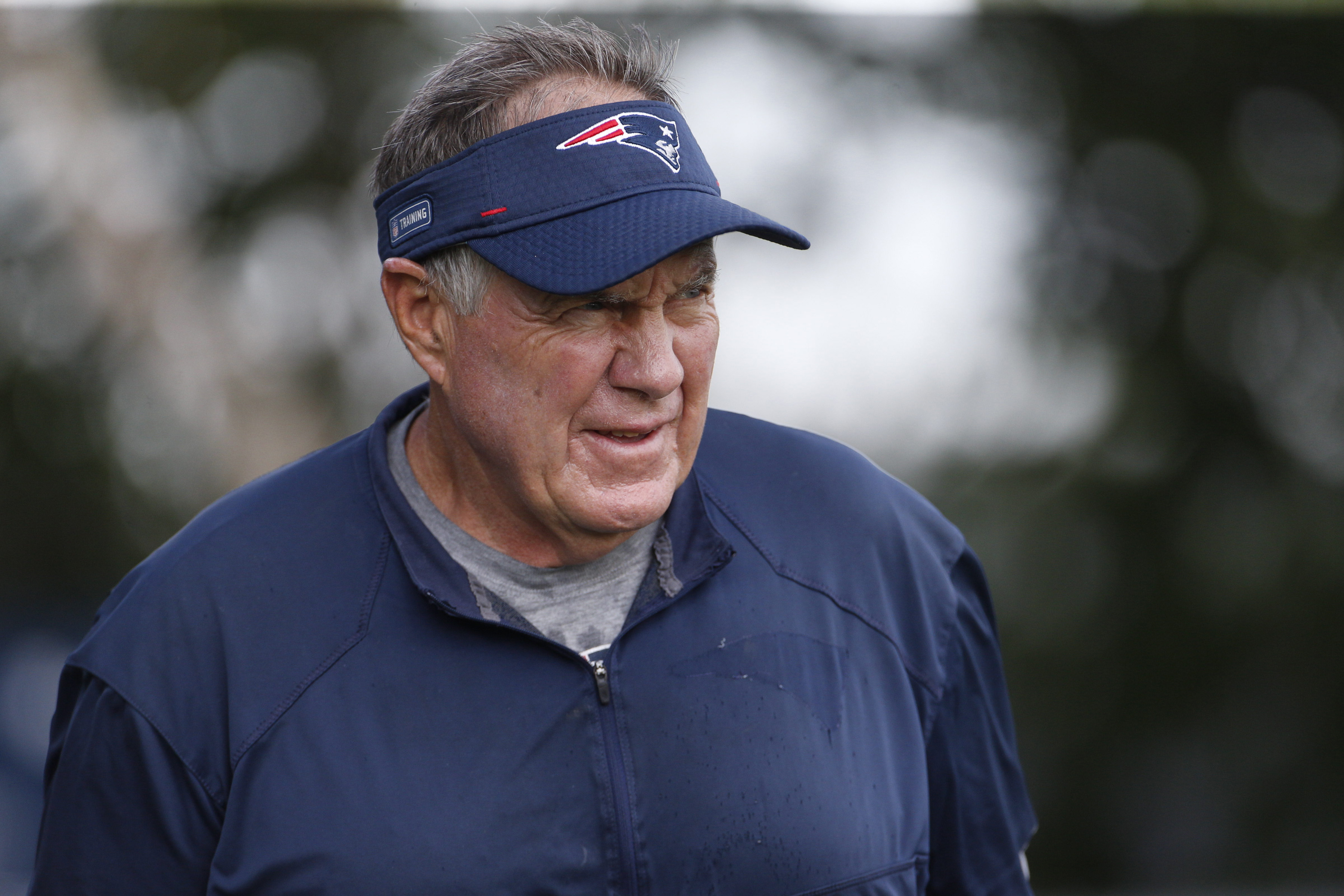 Which country star stopped by Patriots practice today? - The Boston Globe