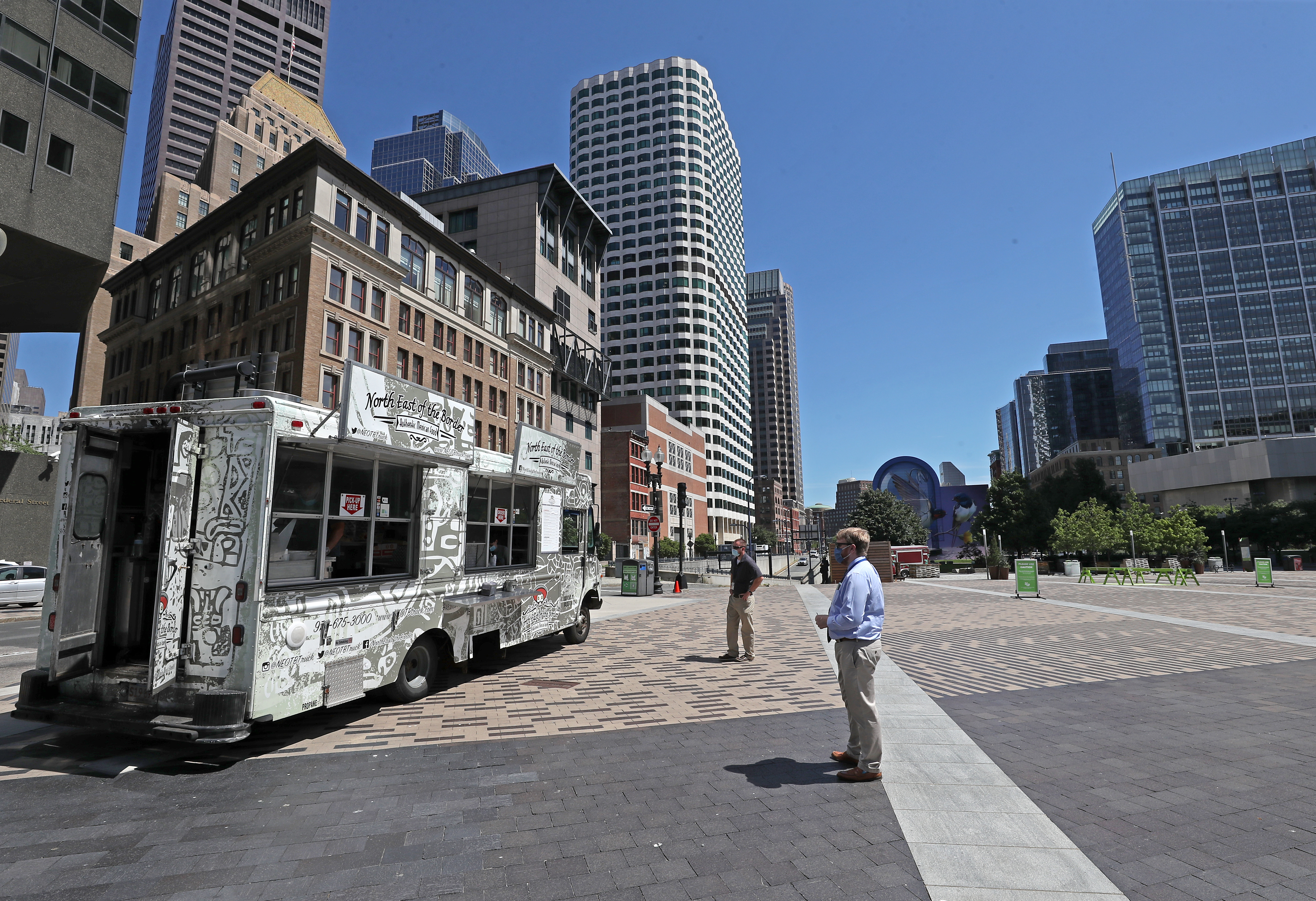 There are no lines and almost no food trucks at Dewey Square in Boston during the weekday at lunchtime.