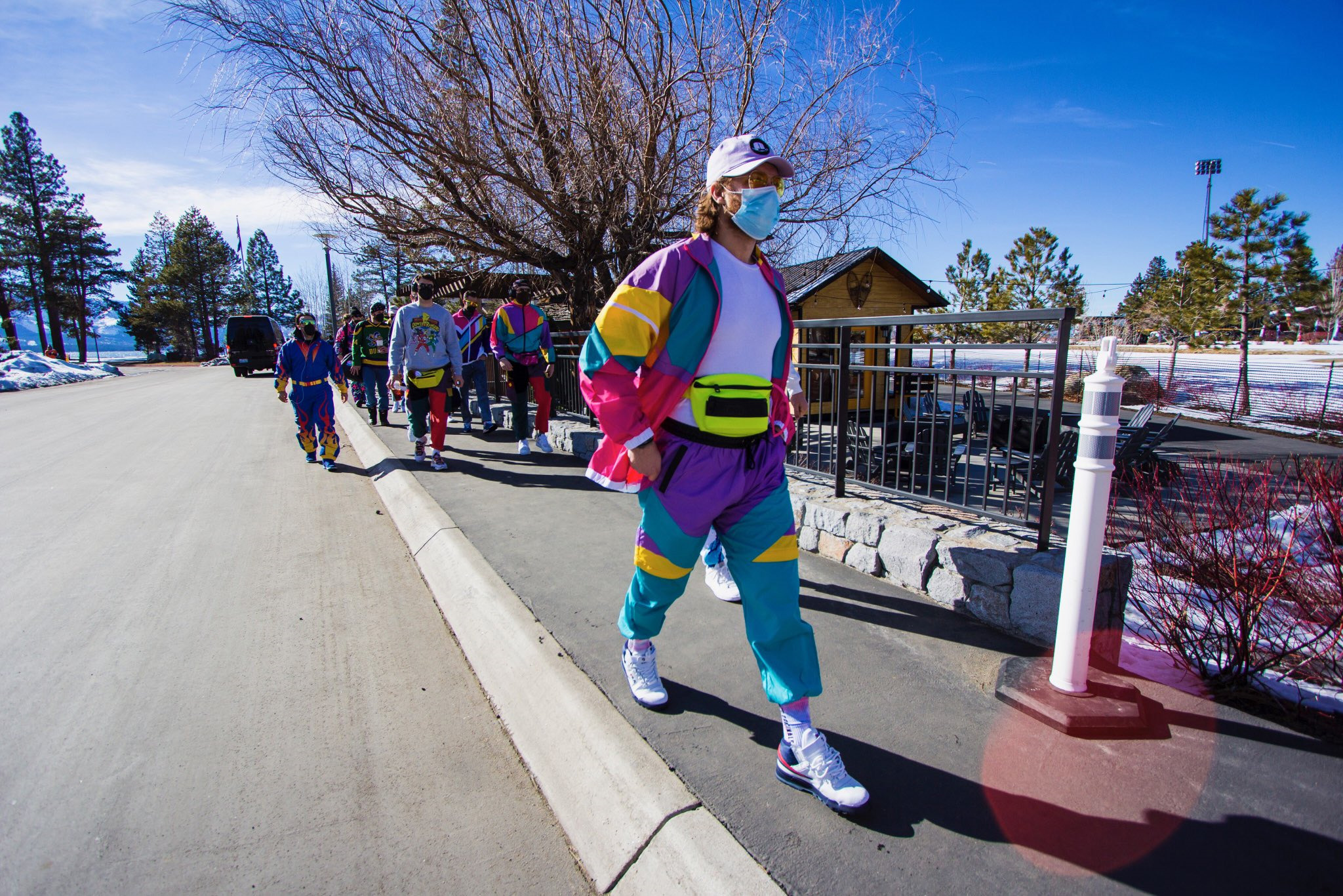 Flashing neon ski fashion from the '90s, the Bruins arrived in style for  their outdoor game at Lake Tahoe - The Boston Globe