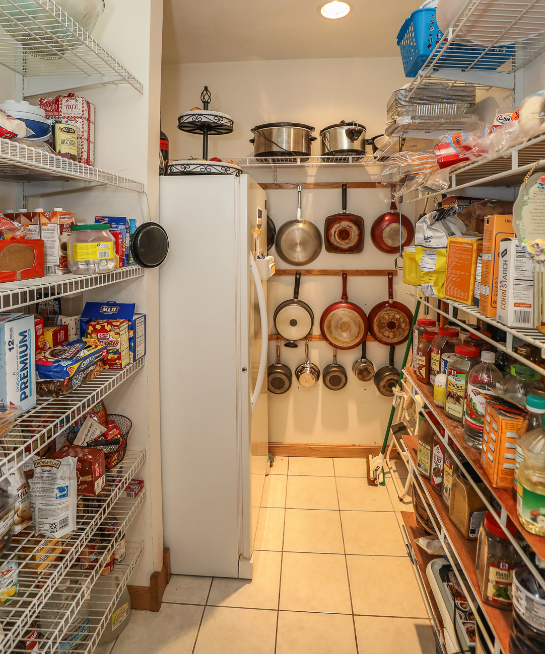 23-scenic-drive-pelham-pantry