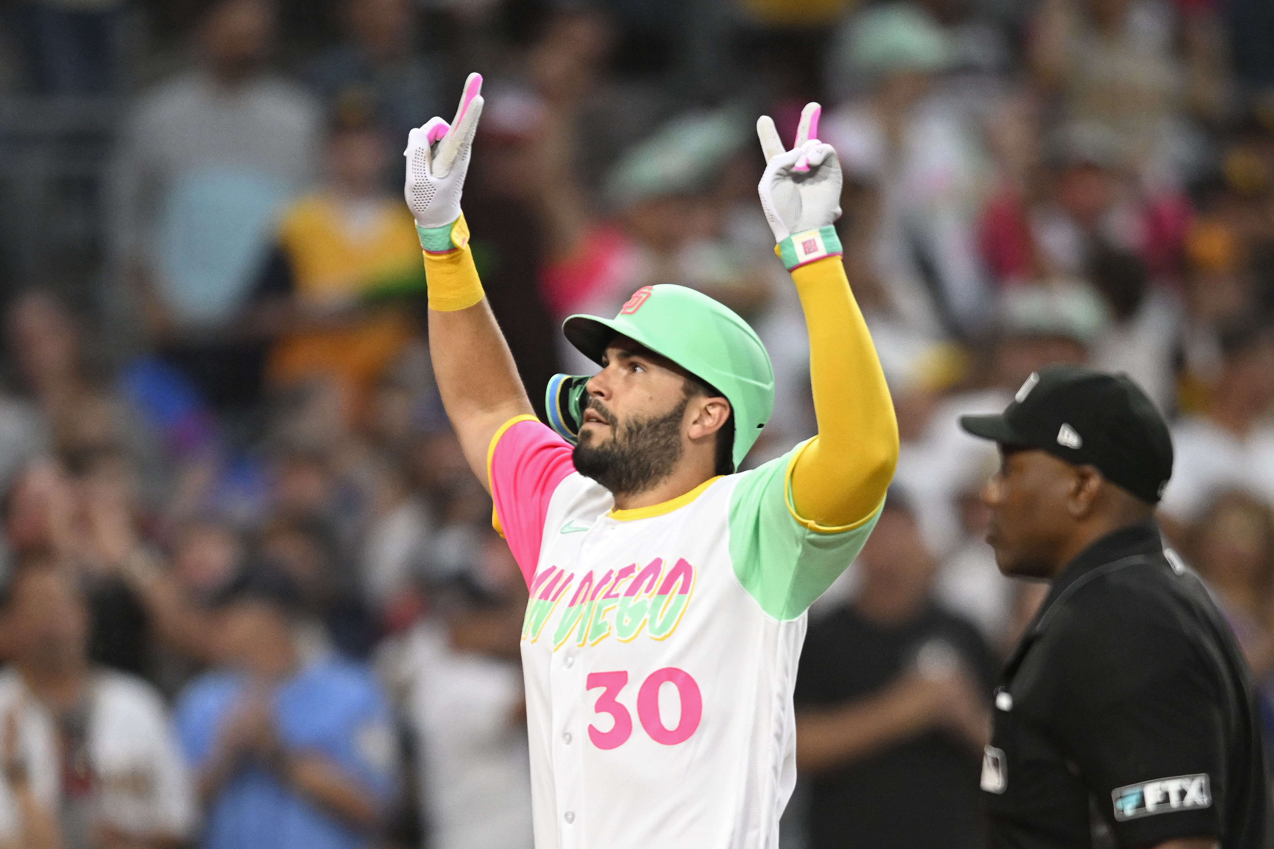 Eric Hosmer Heads to Boston After Using No-Trade Clause