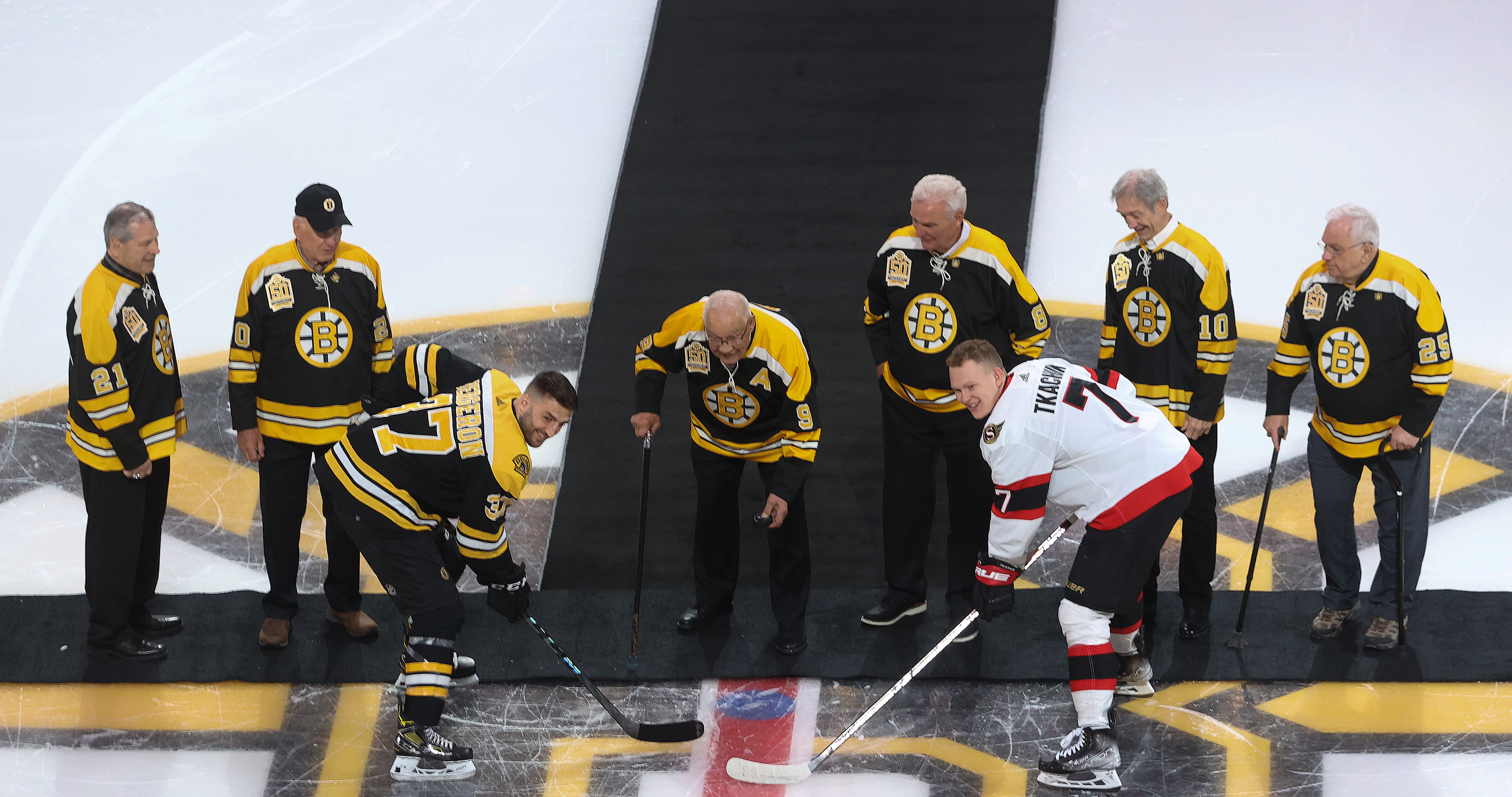 Stanley Cup Final: Boston Red Sox to show Bruins support by wearing 'Black  and Gold' for road trip Wednesday 