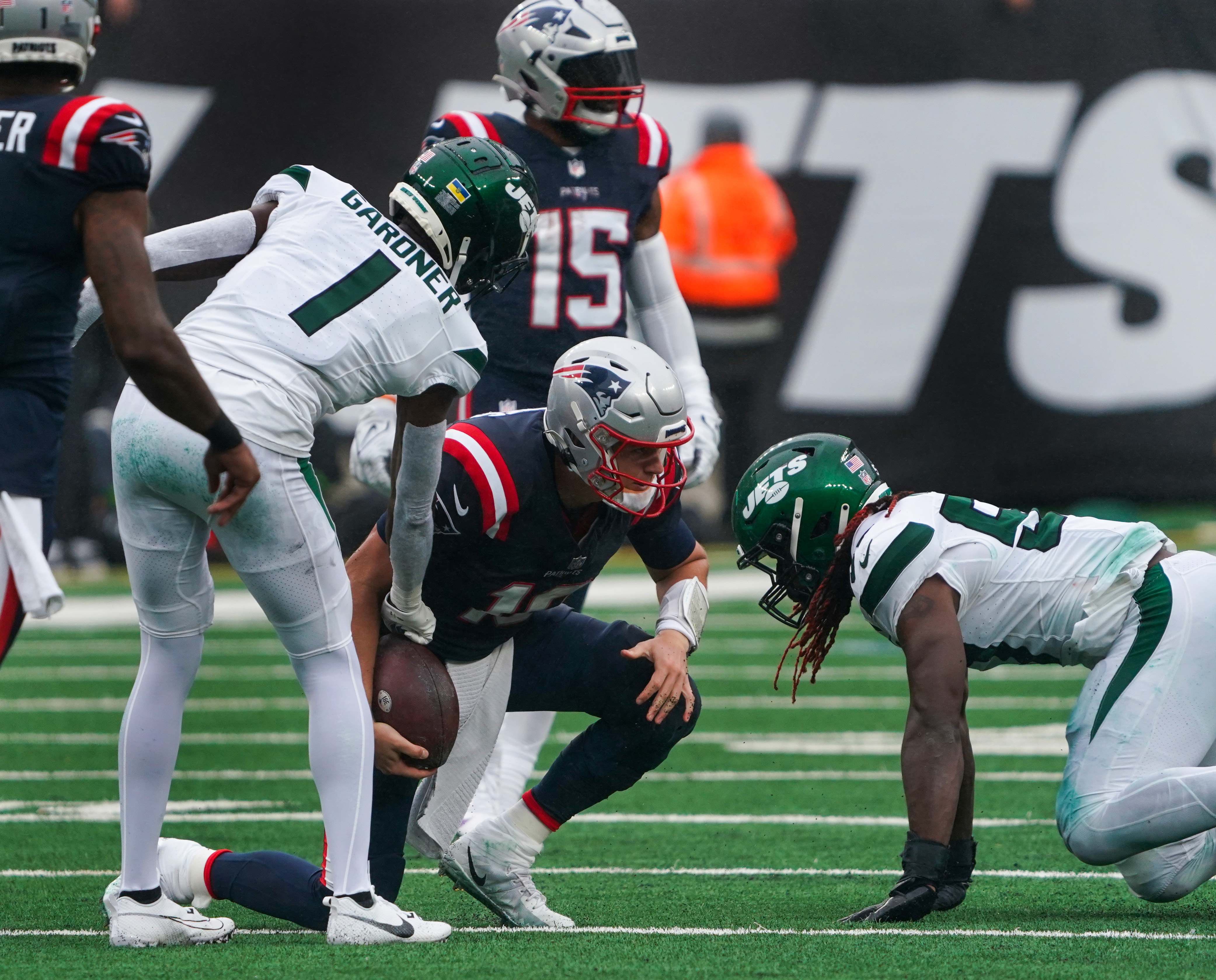 Jets cornerback Sauce Gardner claims Patriots quarterback Mac