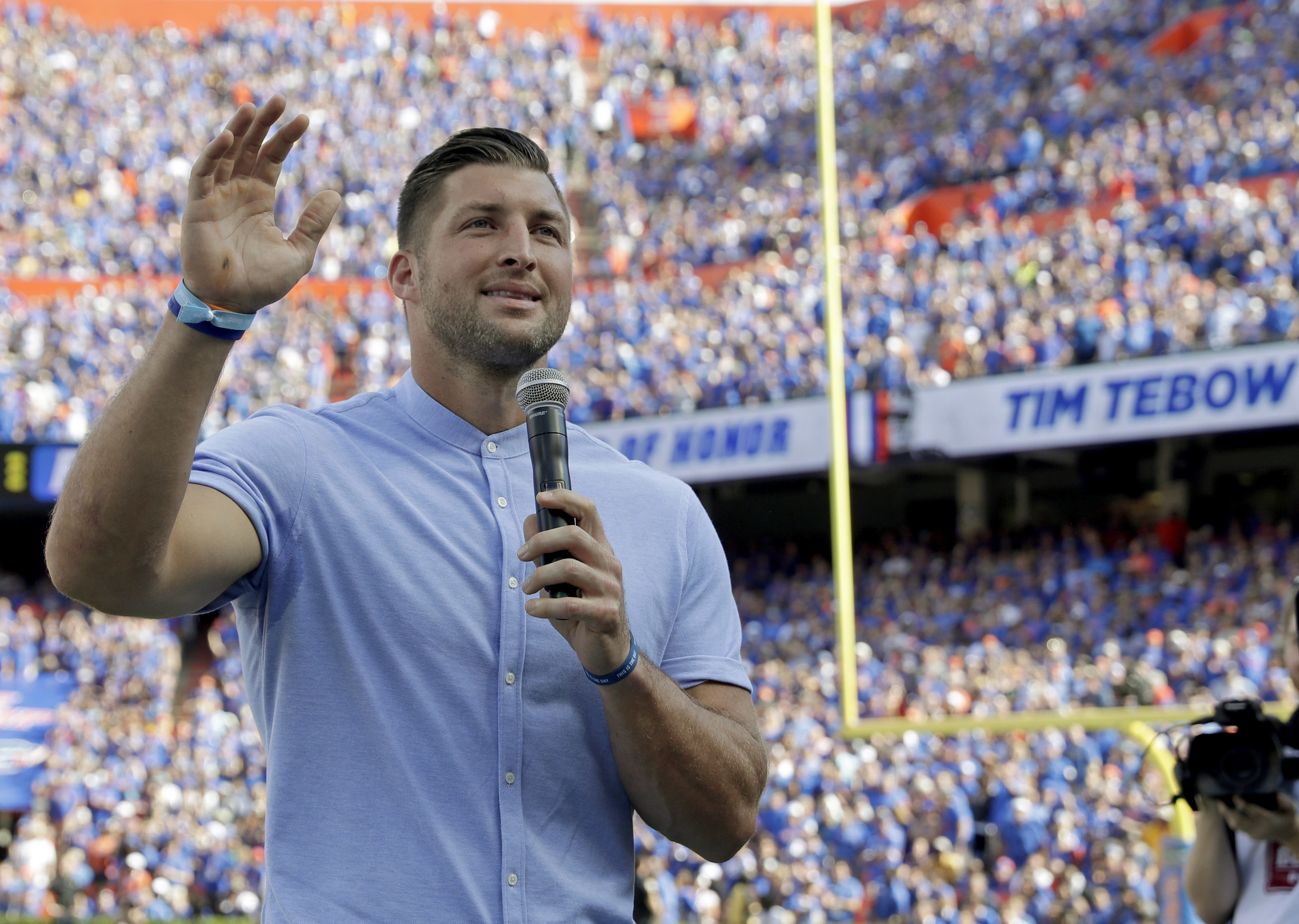 Tim Tebow writing his own baseball script in the minors with home run