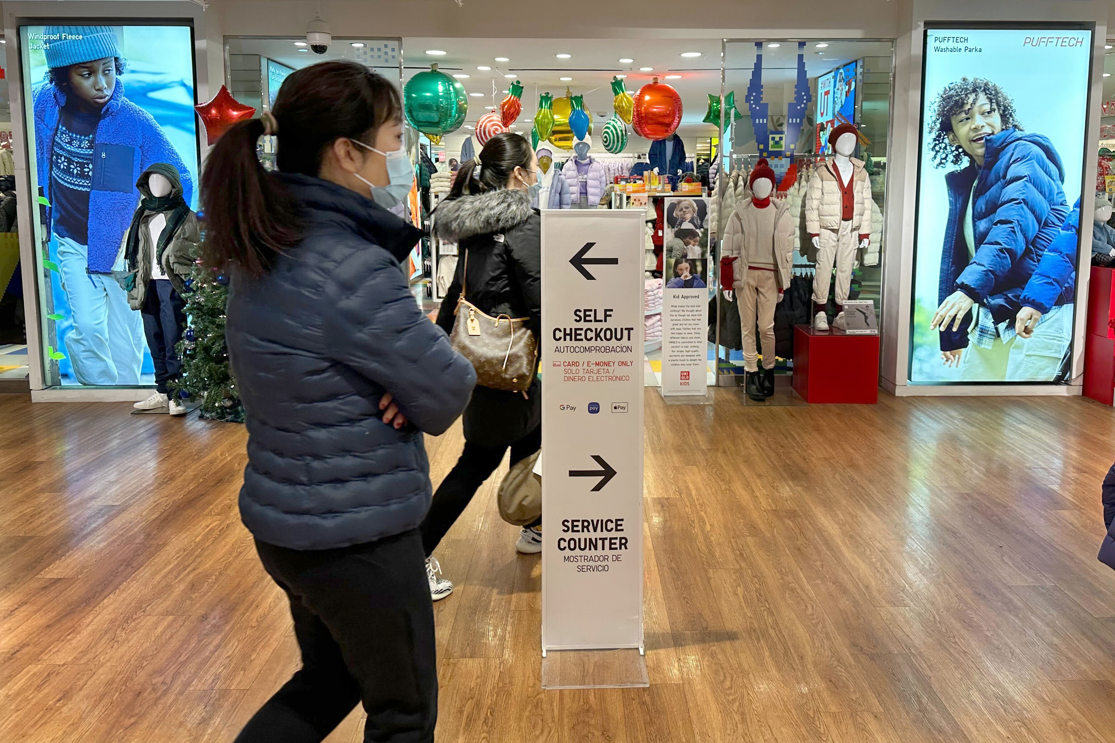 Japanese retailer Uniqlo expanding to Boston - The Boston Globe