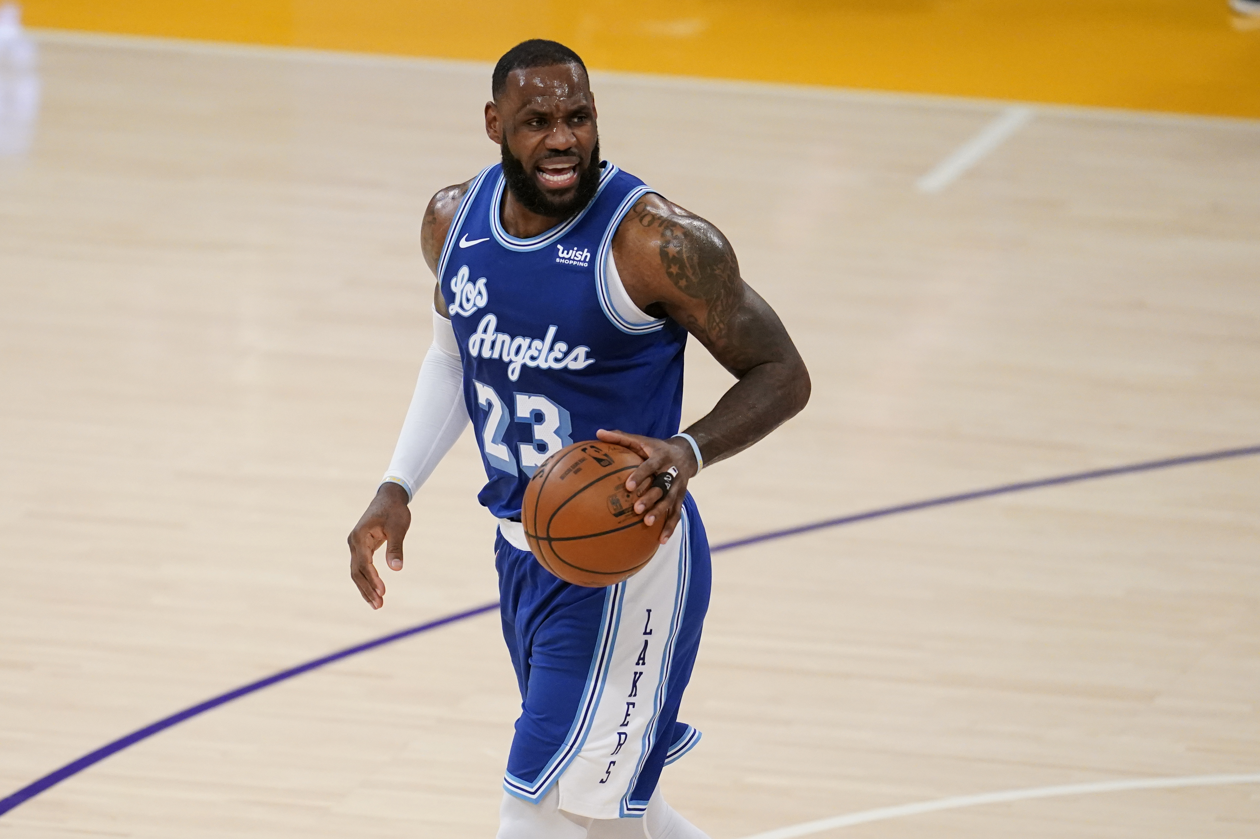 LeBron James is tired of waiting for Lakers moves: What our walk