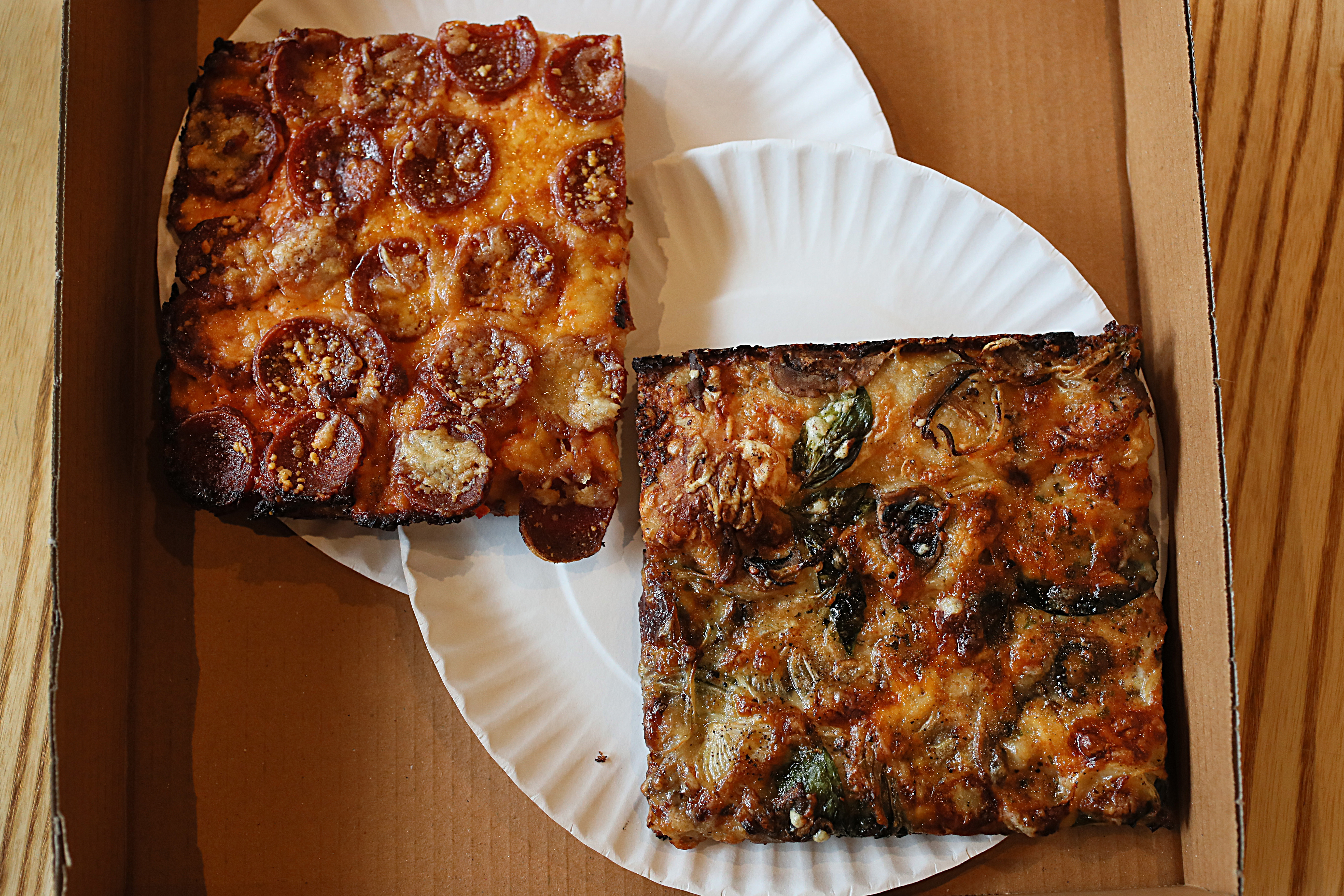 The Roman style pizza at APIZZA by MIDA.