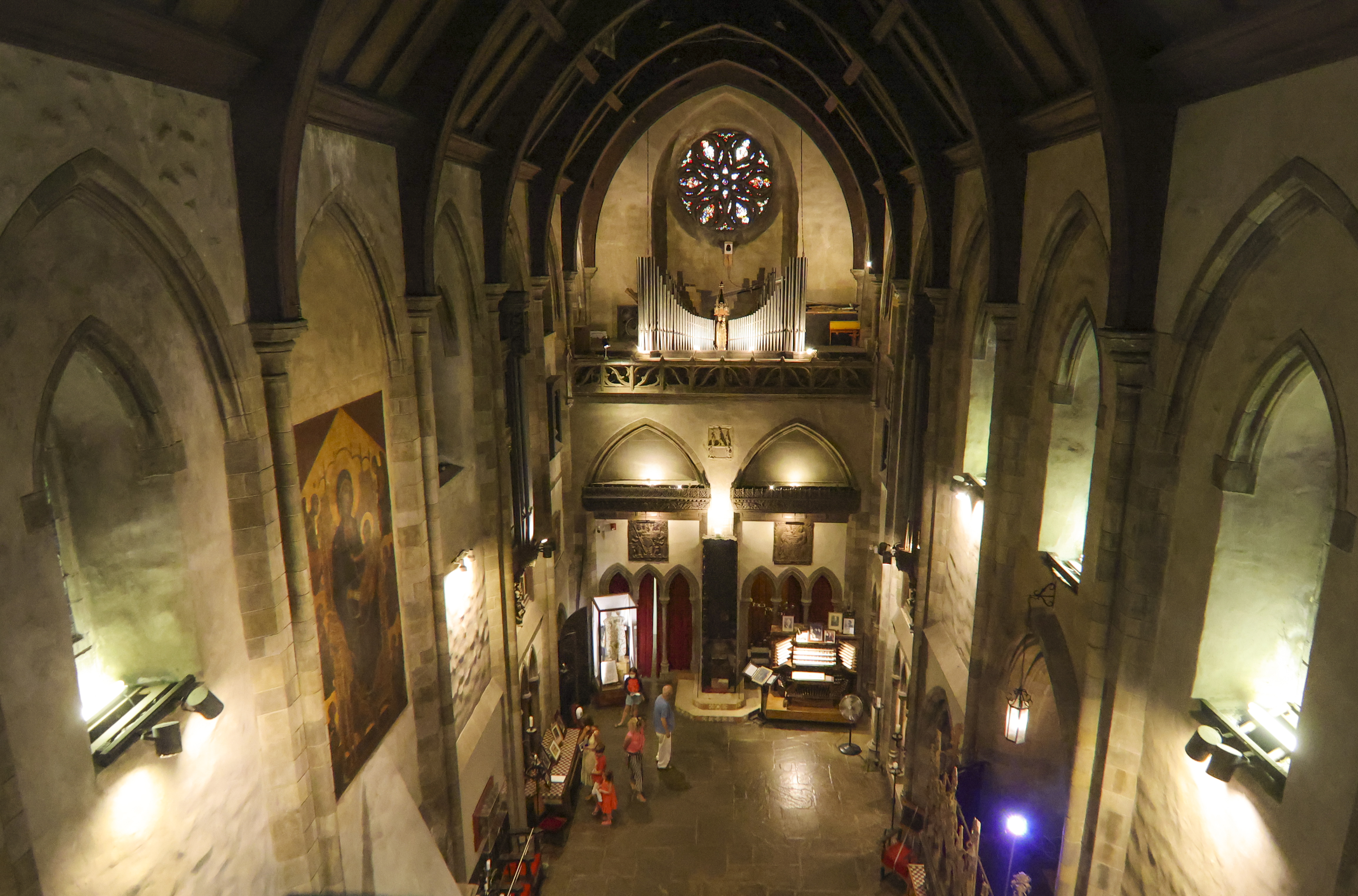 The Great Hall in the Hammond Castle Museum contains a large pipe organ that has been used for concerts and recordings by many famous organists including Richard Ellsasser and Virgil Fox.