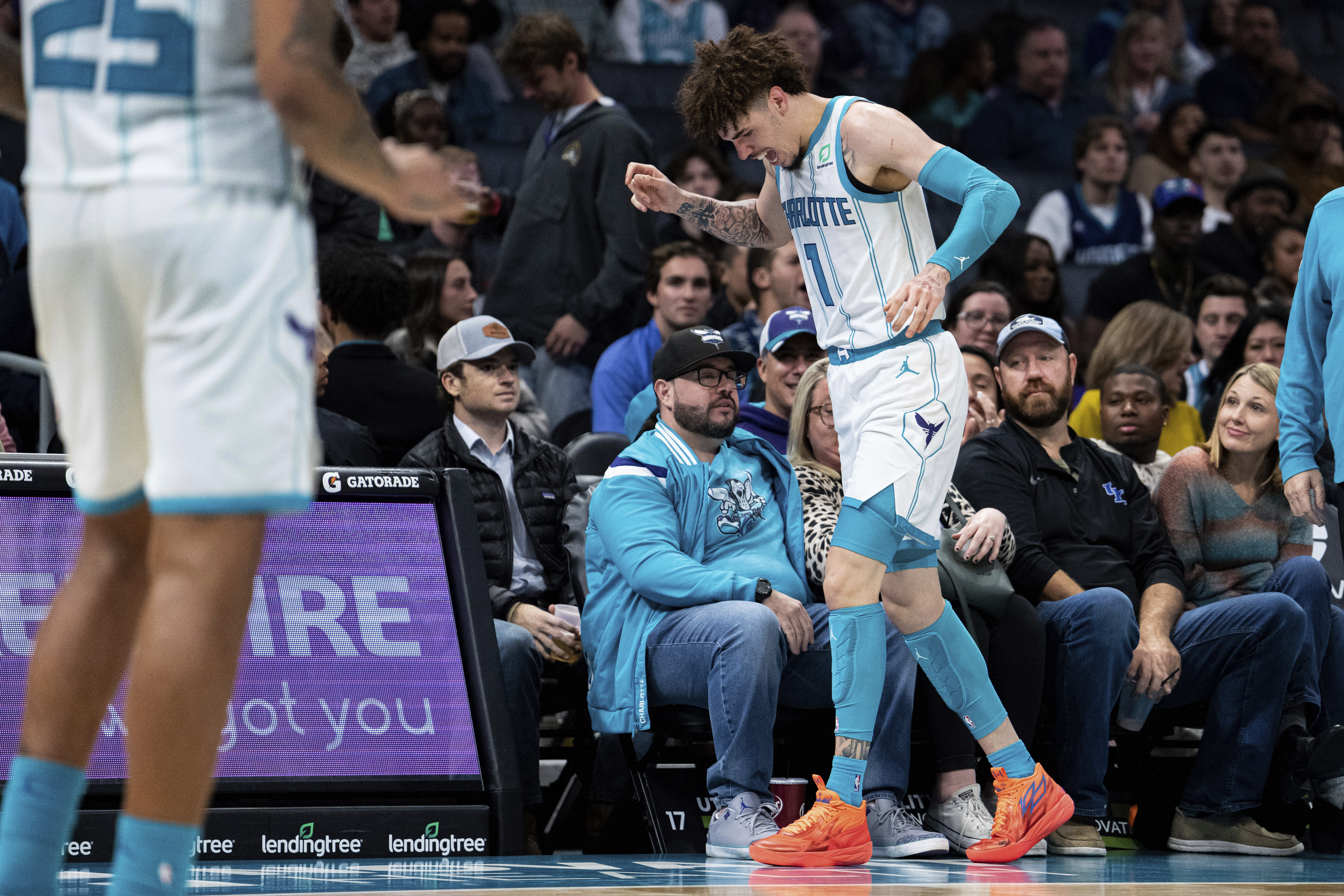 Hornets' LaMelo Ball wears protective ankle braces in first