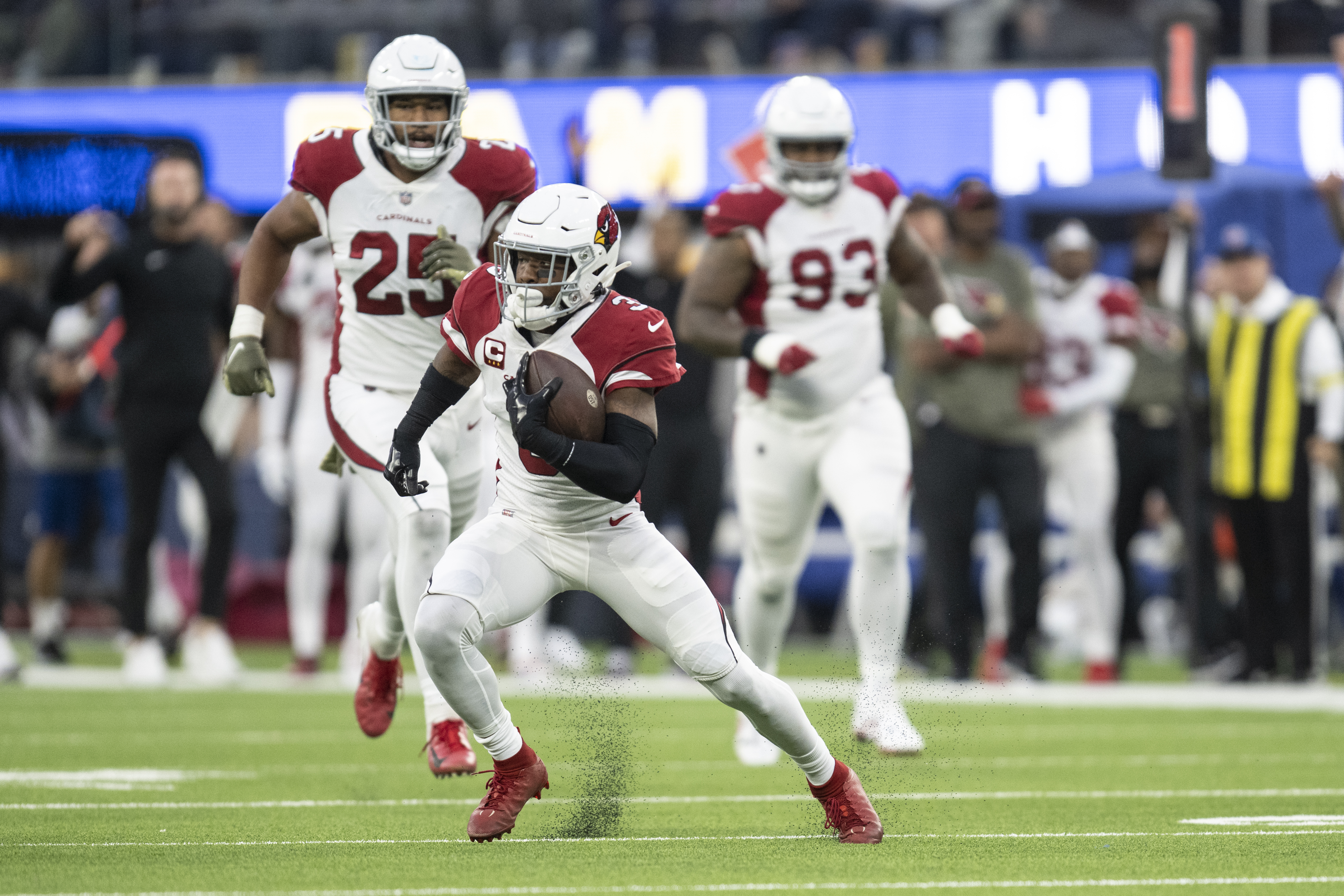 Cardinals, Patriots hungry for a win to help playoff chases