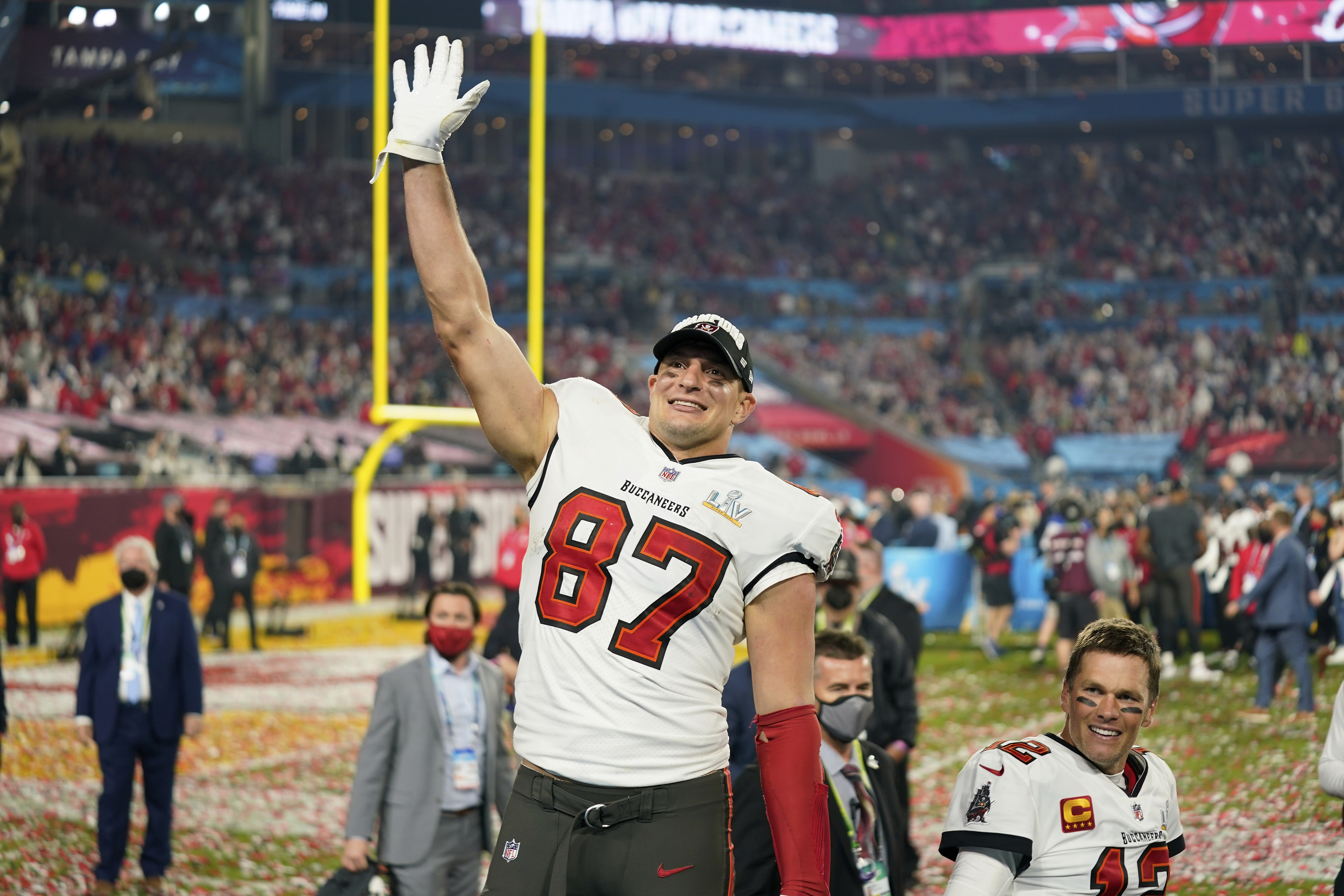 Rob Gronkowski returning to Tampa Bay Buccaneers on 1-year deal