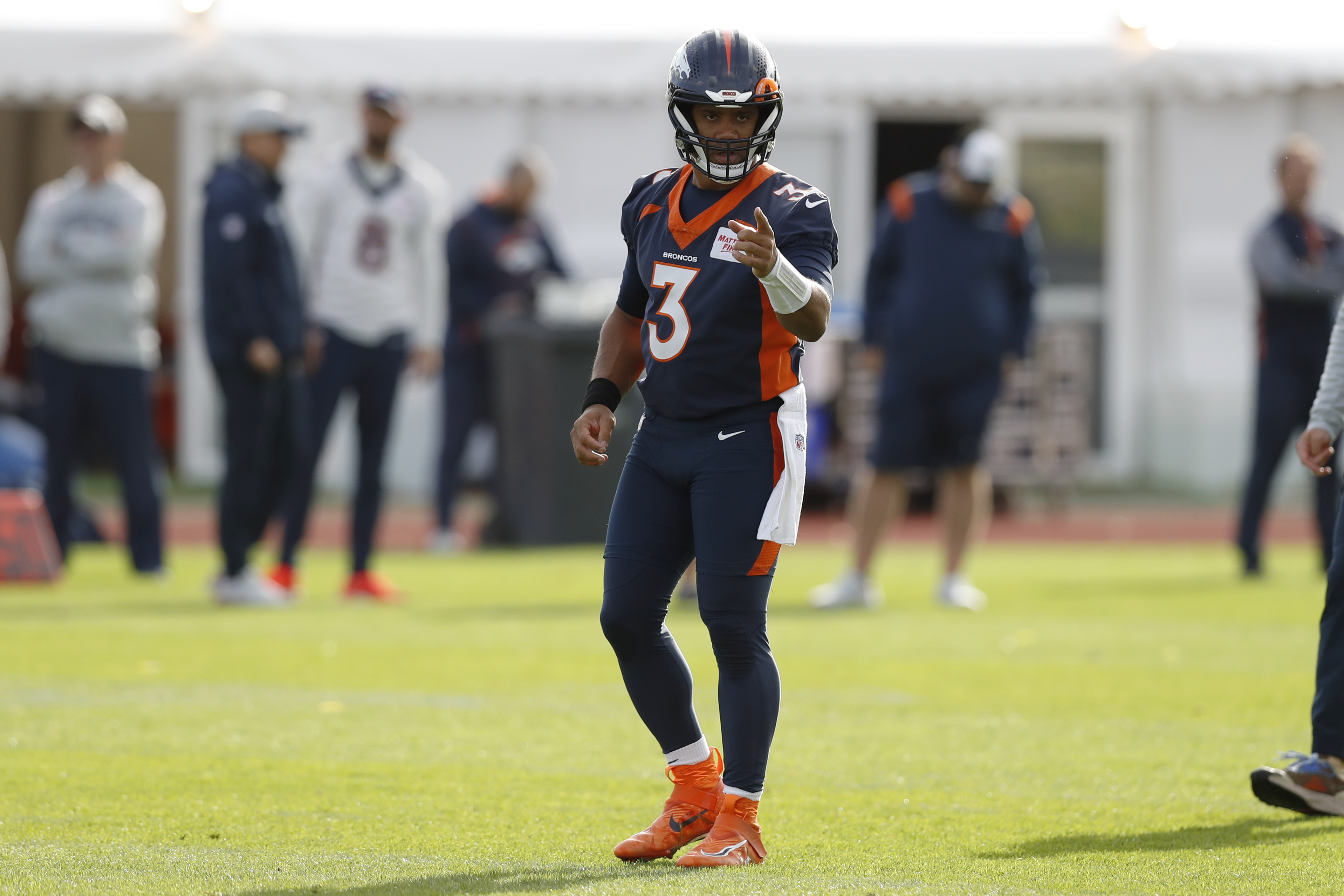 Russell Wilson will start for Broncos against Jags in London