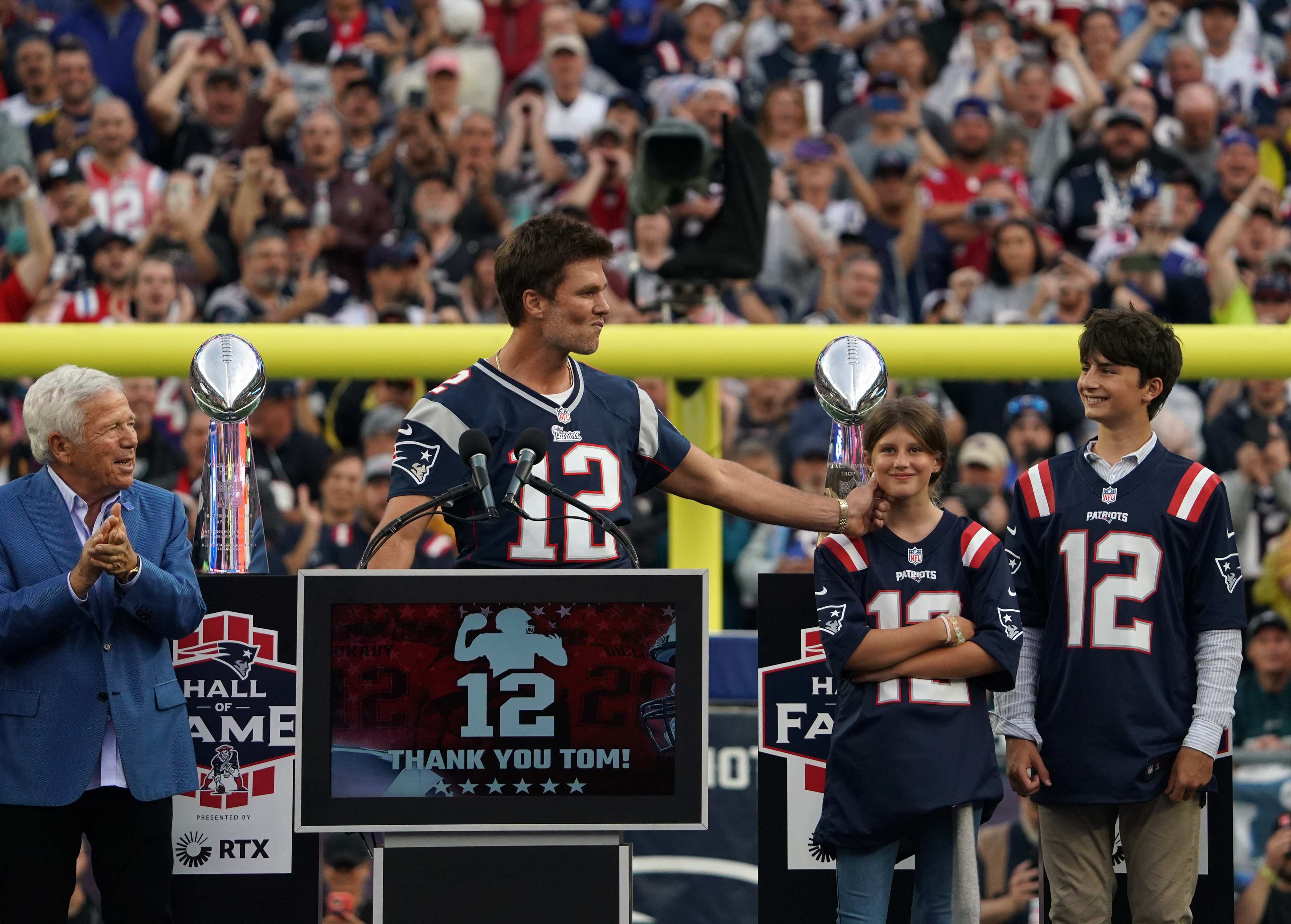 Tom Brady honored by New England Patriots, rings lighthouse bell