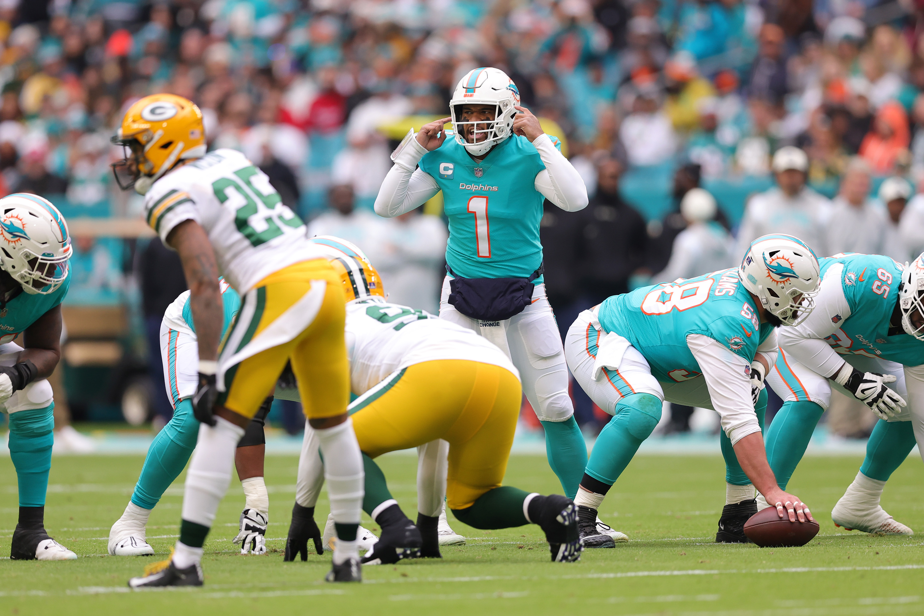 Dolphins vs. Patriots final score, results: Tua Tagovailoa, Raheem Mostert  lead Miami to win in New England