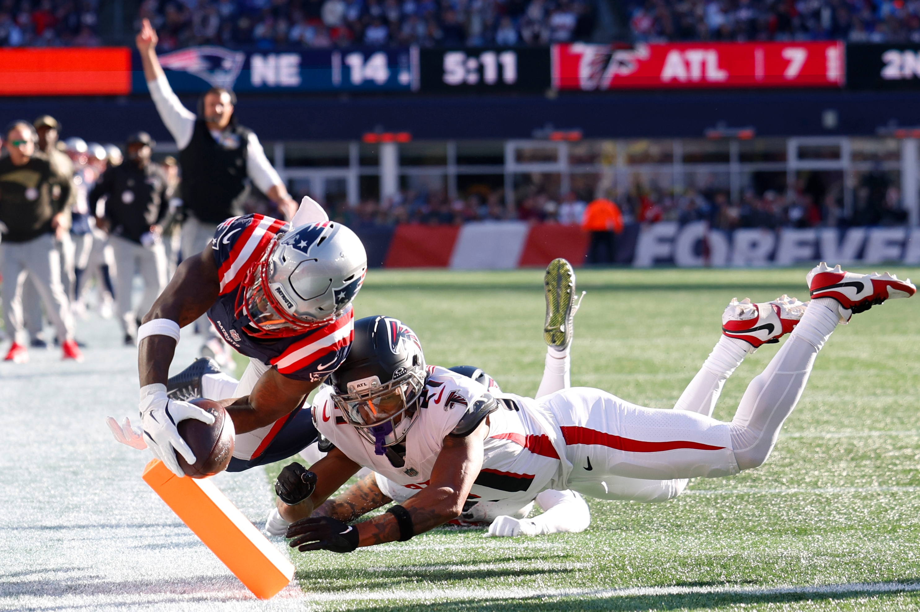 Patriots midseason report card: How Stefon Diggs, Milton Williams are  shaking out