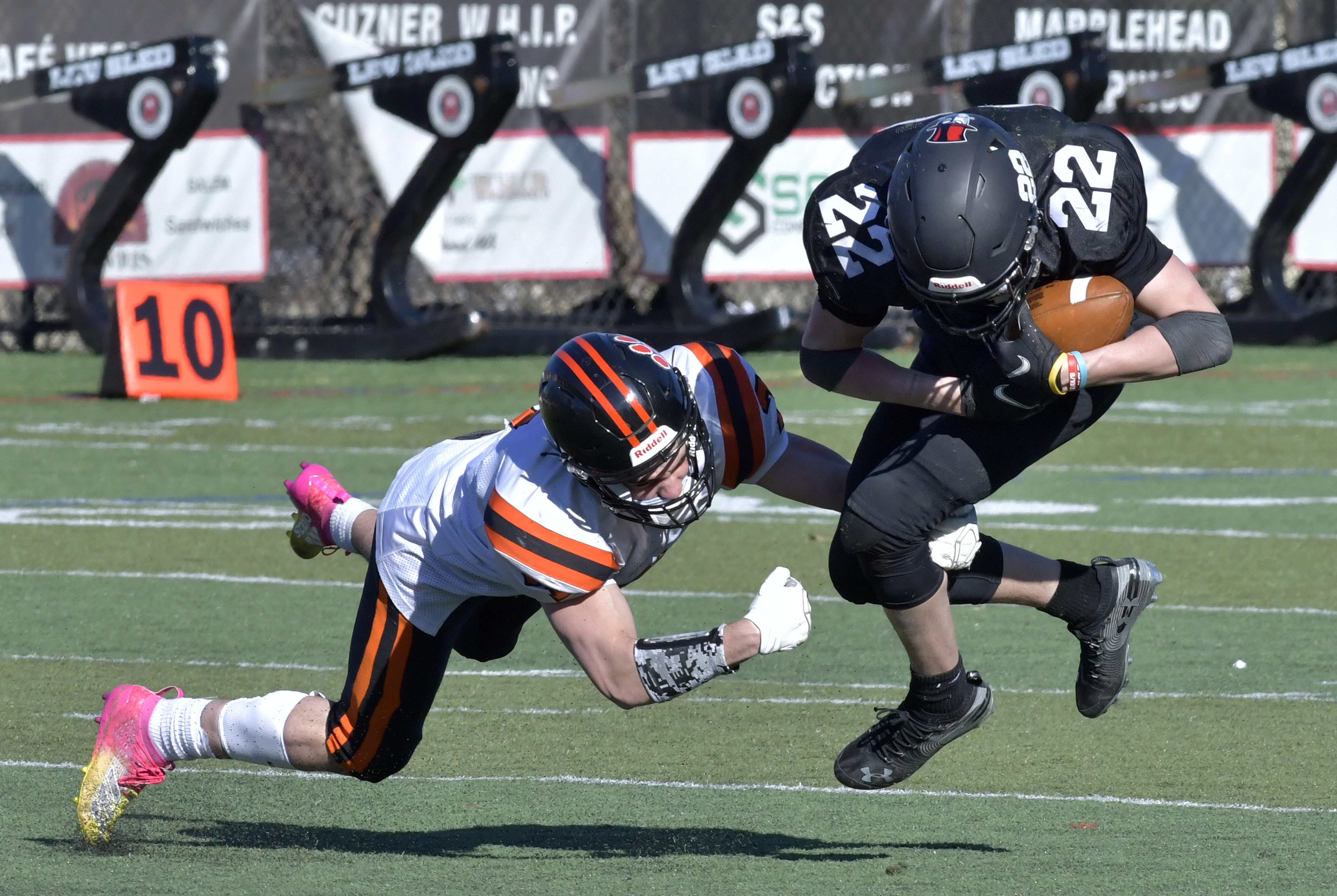 High school football live updates: Marblehead defeats Swampscott