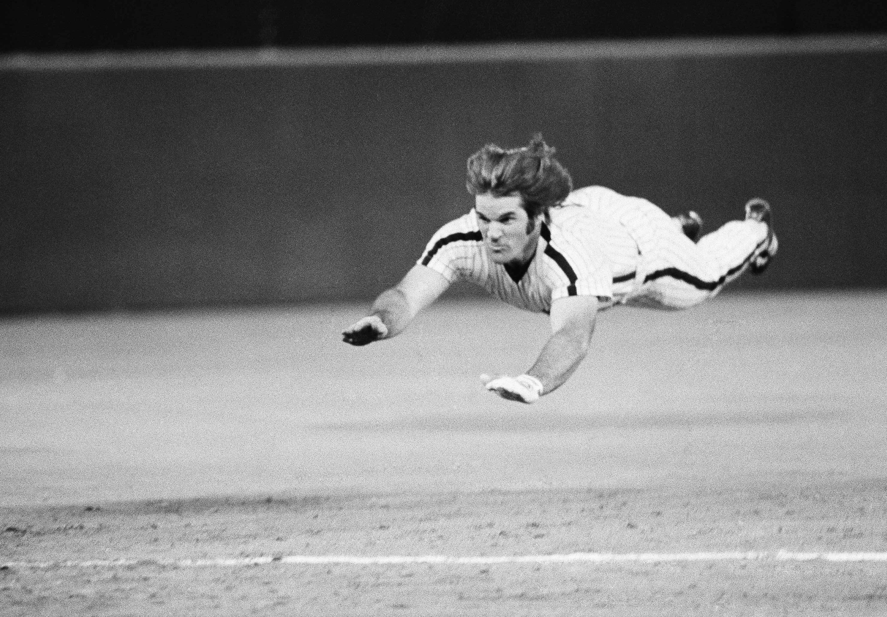 did pete rose smoke cigarettes Baseball hits leader Pete Rose dies at 83