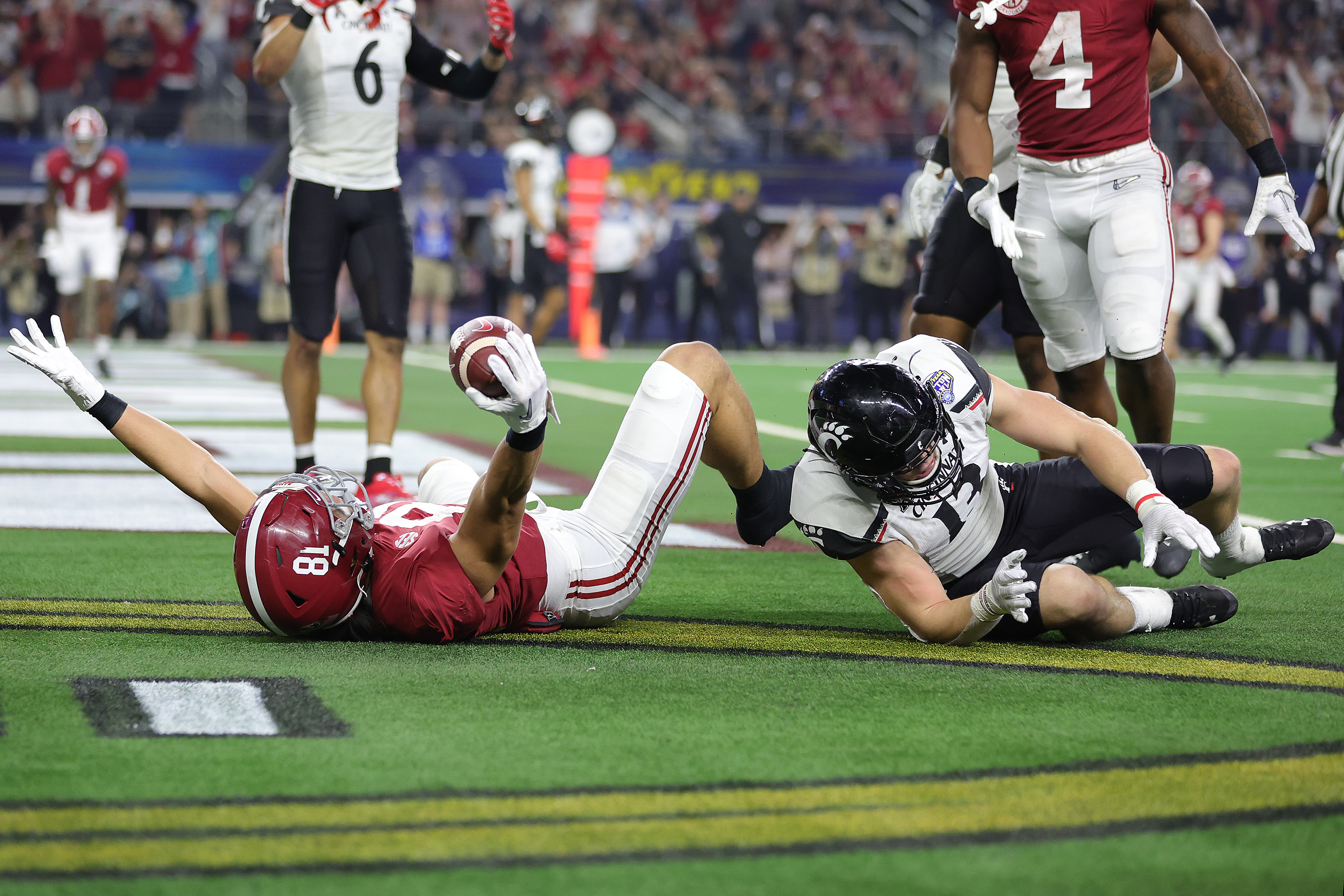 Does Georgia Hold the Edge over Alabama in the College Football Playoffs? -  Roll 'Bama Roll