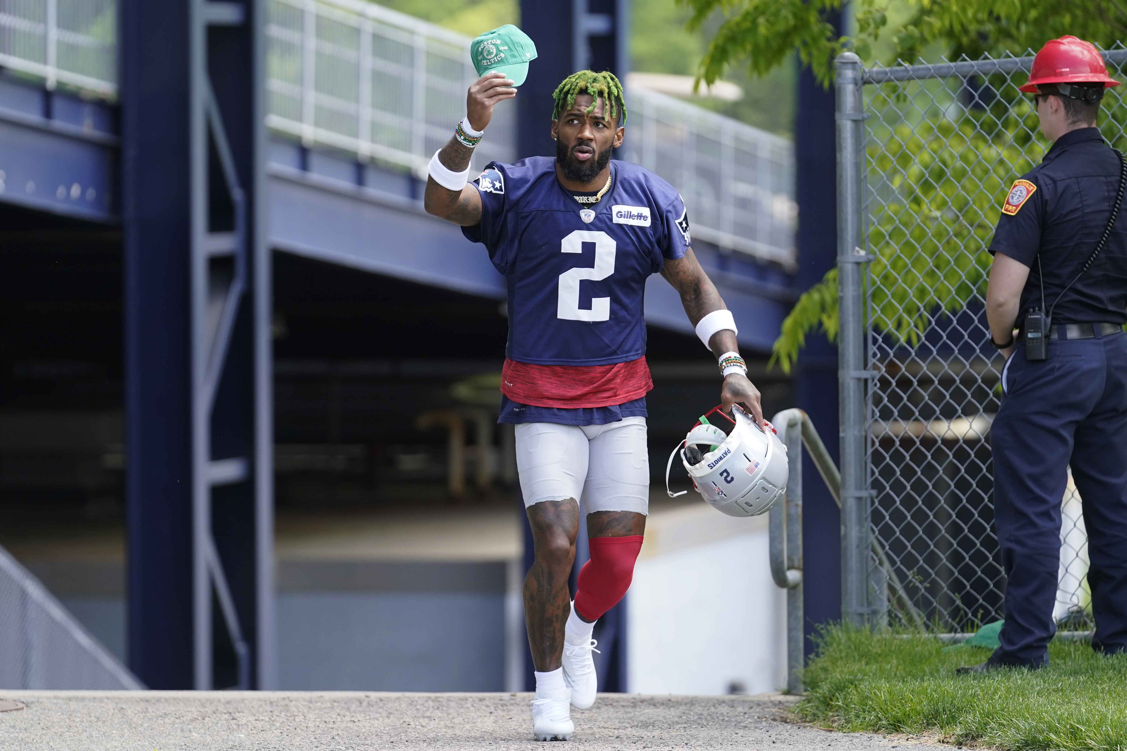 Jalen Mills returns to practice but Patriots are still very thin at  cornerback - The Boston Globe