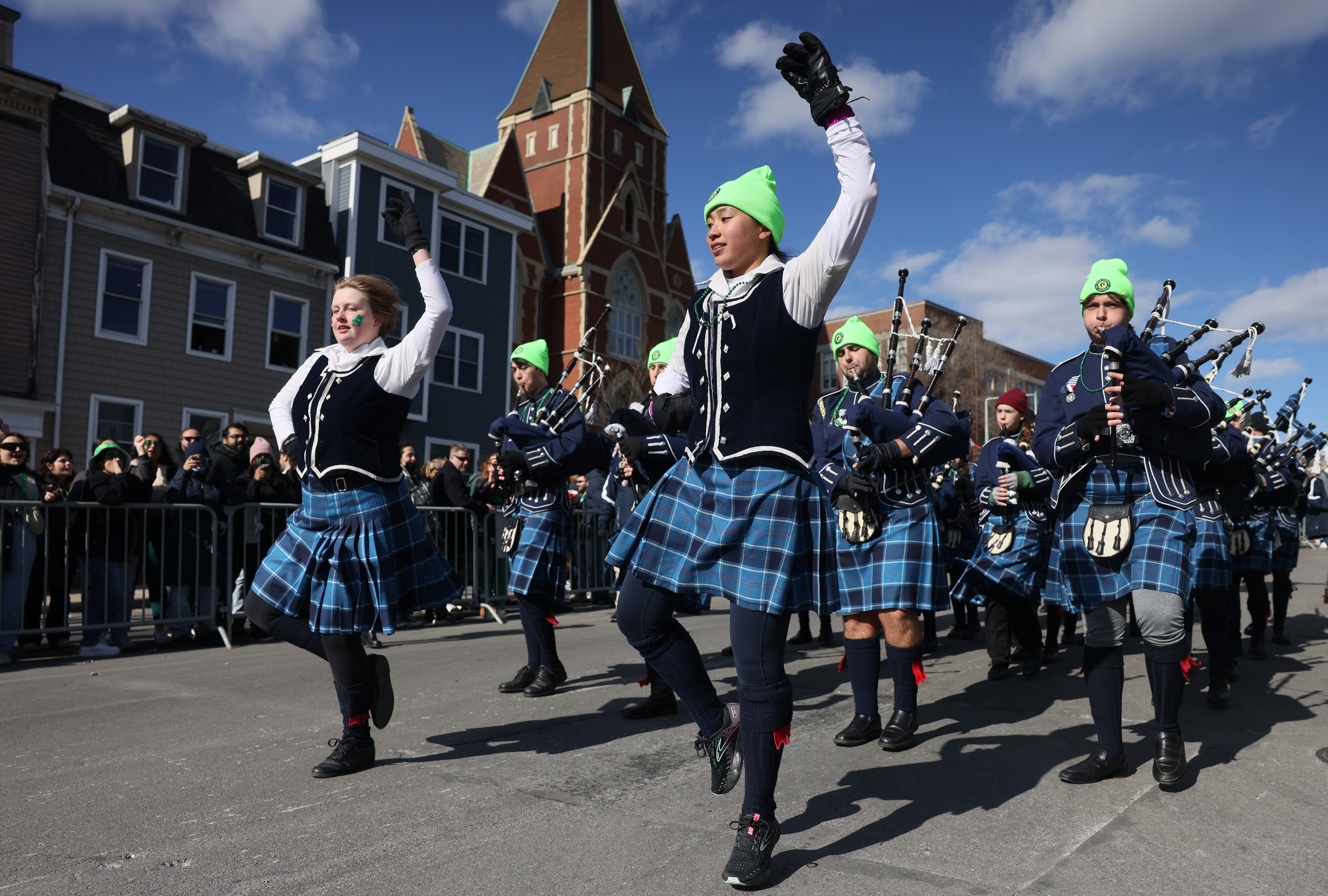 From Globe photo archives: St. Patrick's Day parade - The Boston Globe