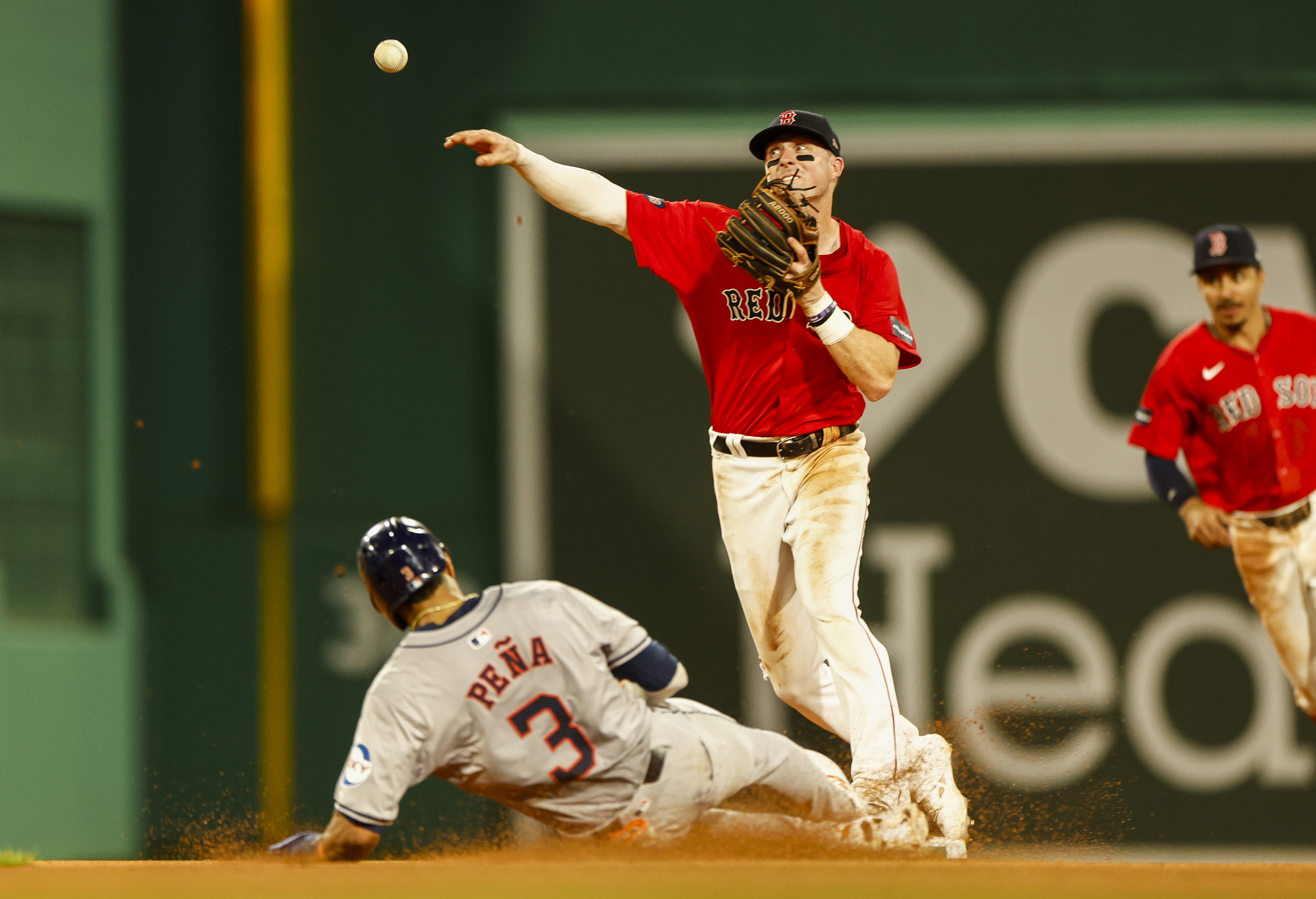 Red Sox 2B Nick Sogard getting comfortable with his place in the majors