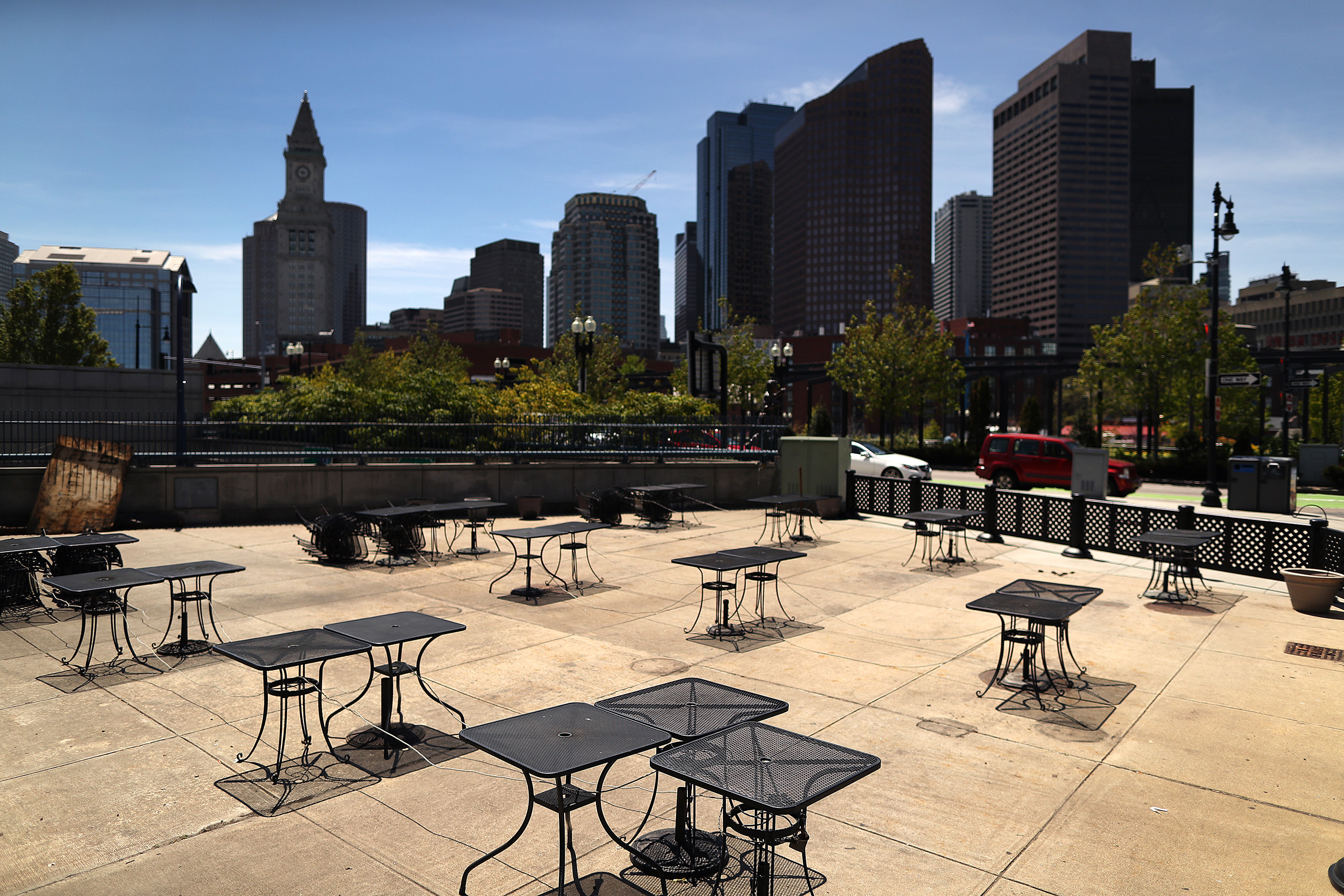 Tables in the outside patio eating area at Mother Annas on Hanover Street.