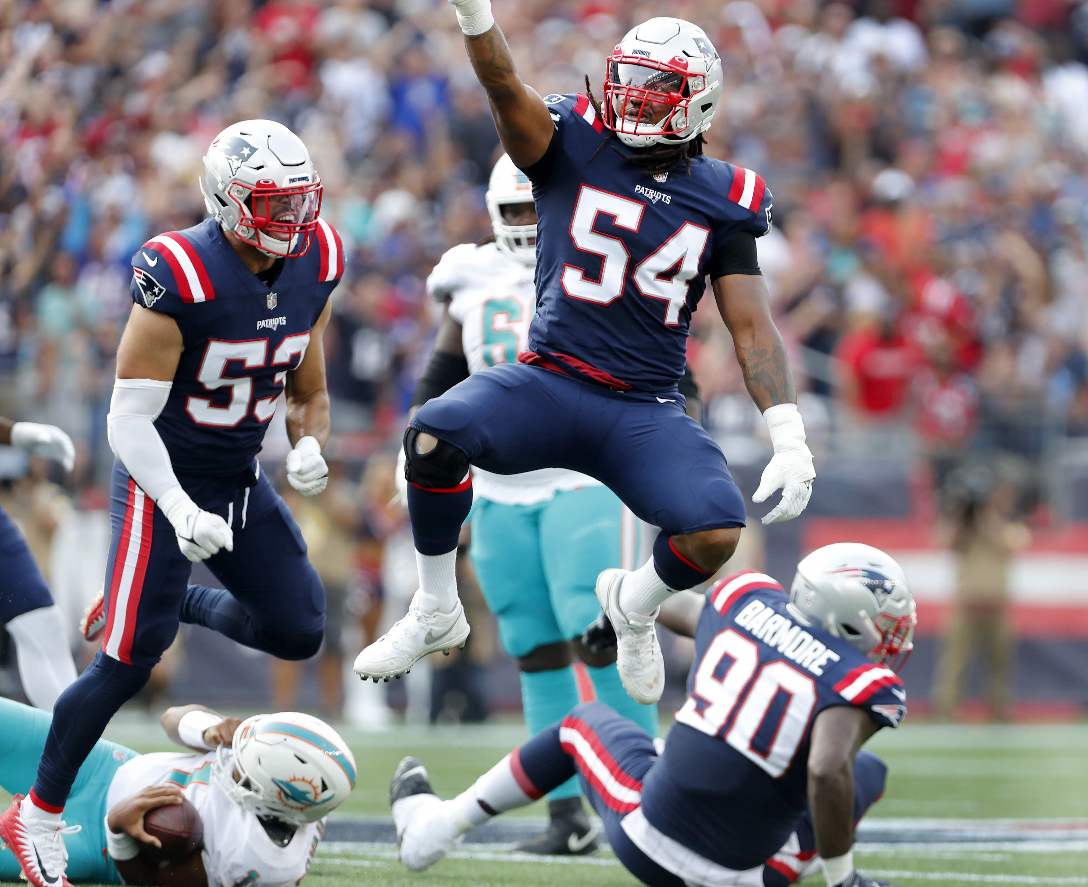 Dont'a Hightower retires from NFL after decade with Patriots