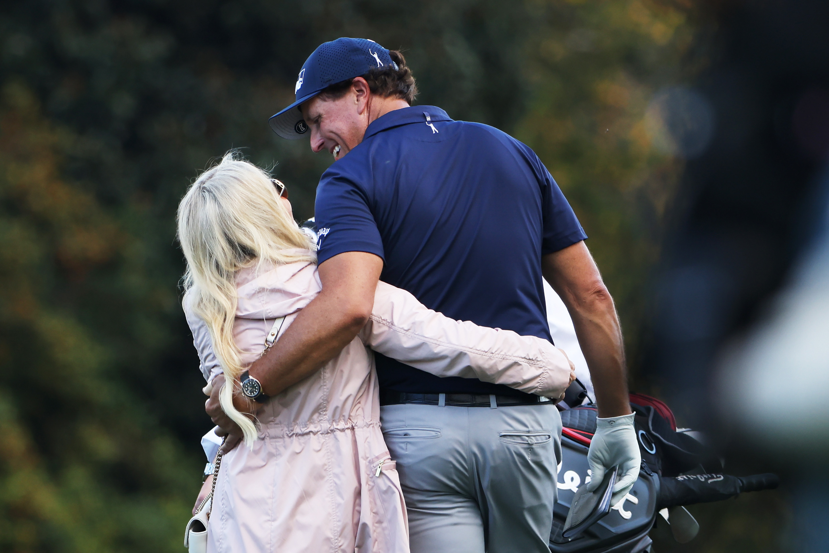 Why is Phil Mickelson not playing in the Masters? pic