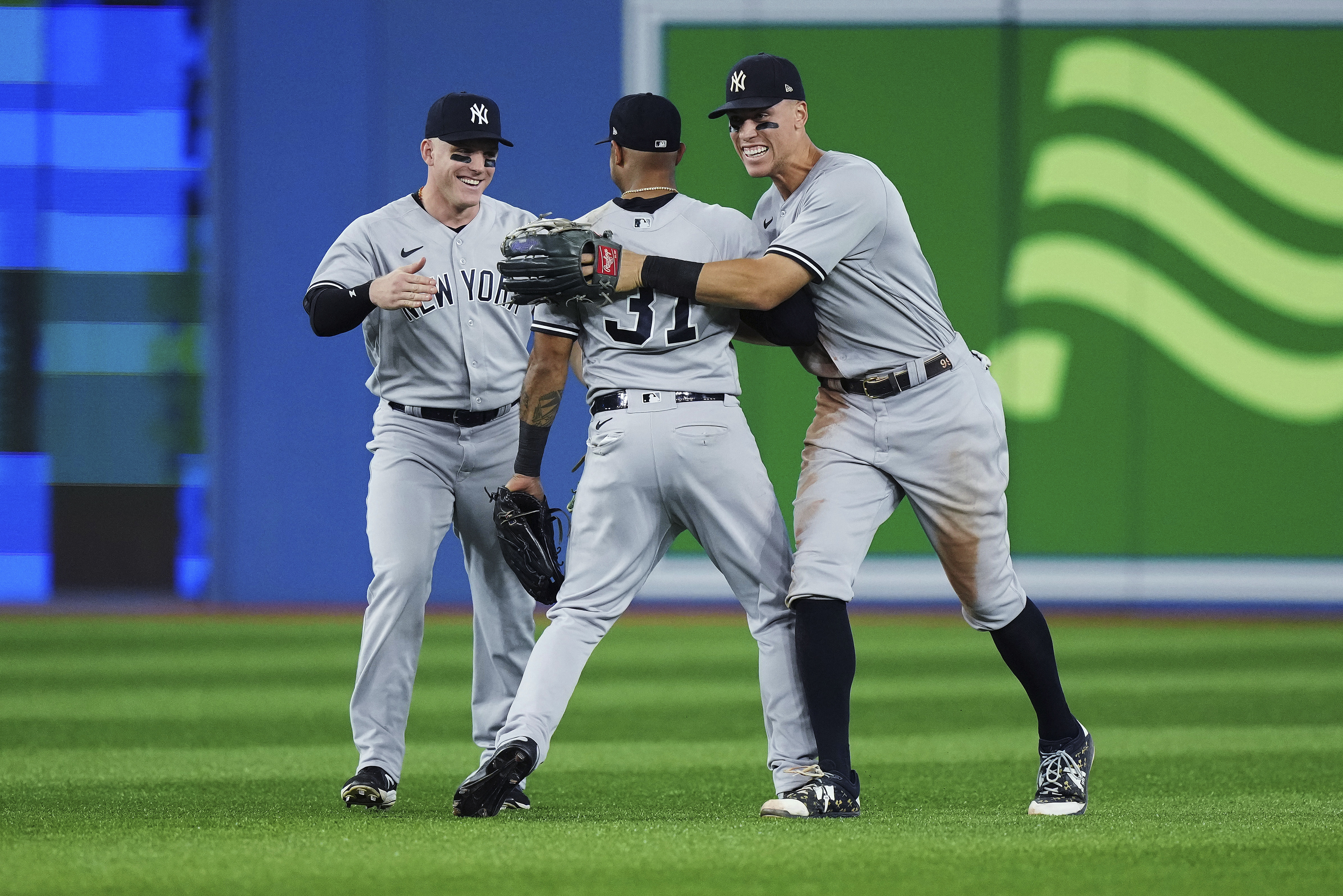 Yanks clinch AL East as Judge stalls; Cards claim NL Central