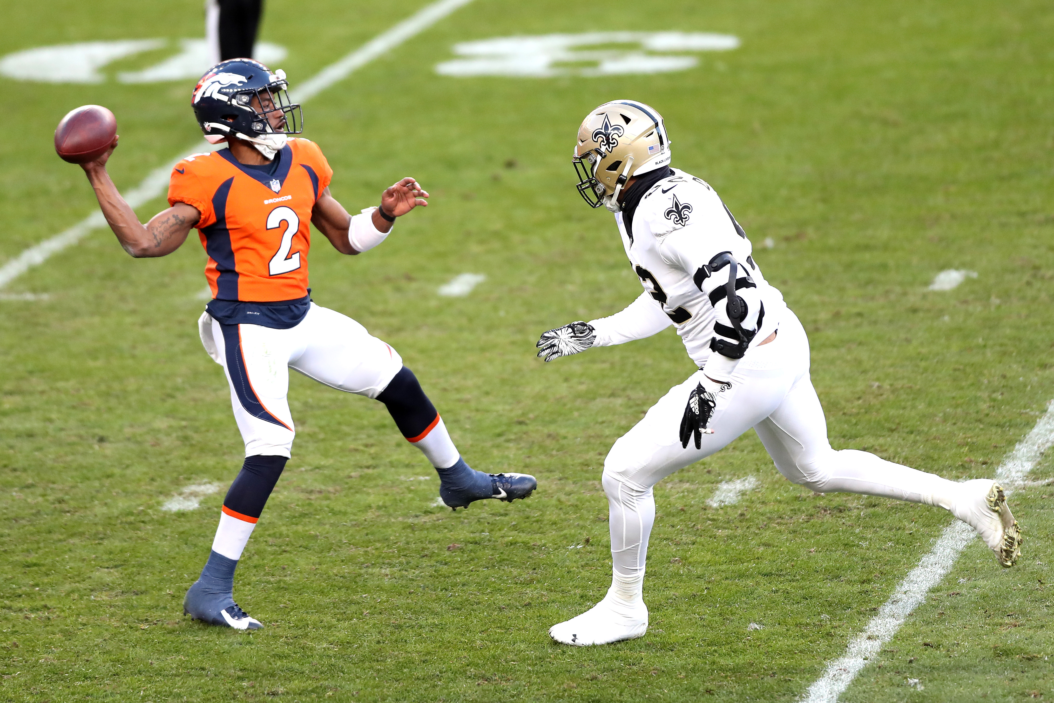 Denver Broncos wide receiver Kendall Hinton (9) plays against