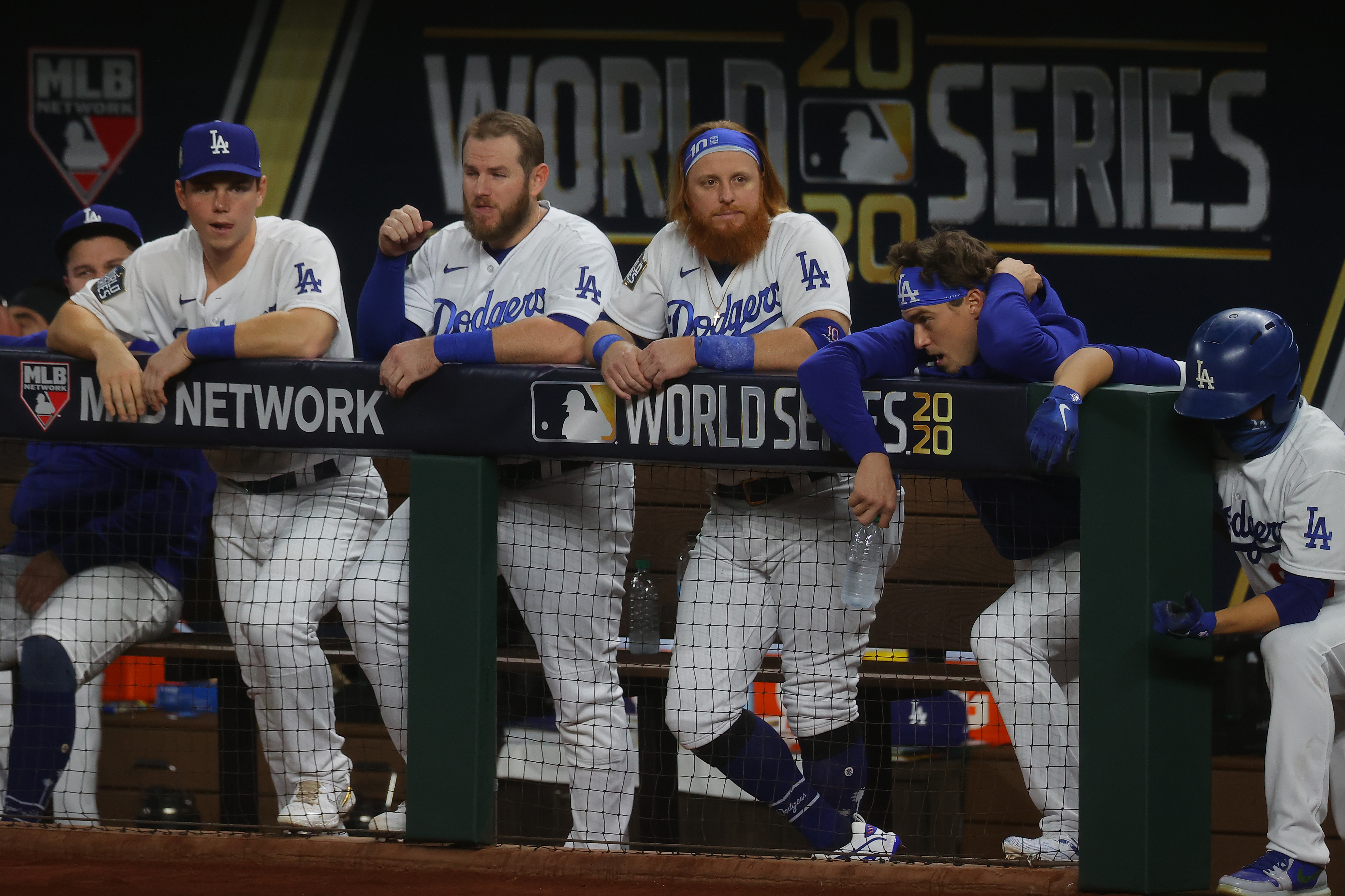 Dodgers' Justin Turner removed from World Series-clinching win due to  positive COVID-19 test