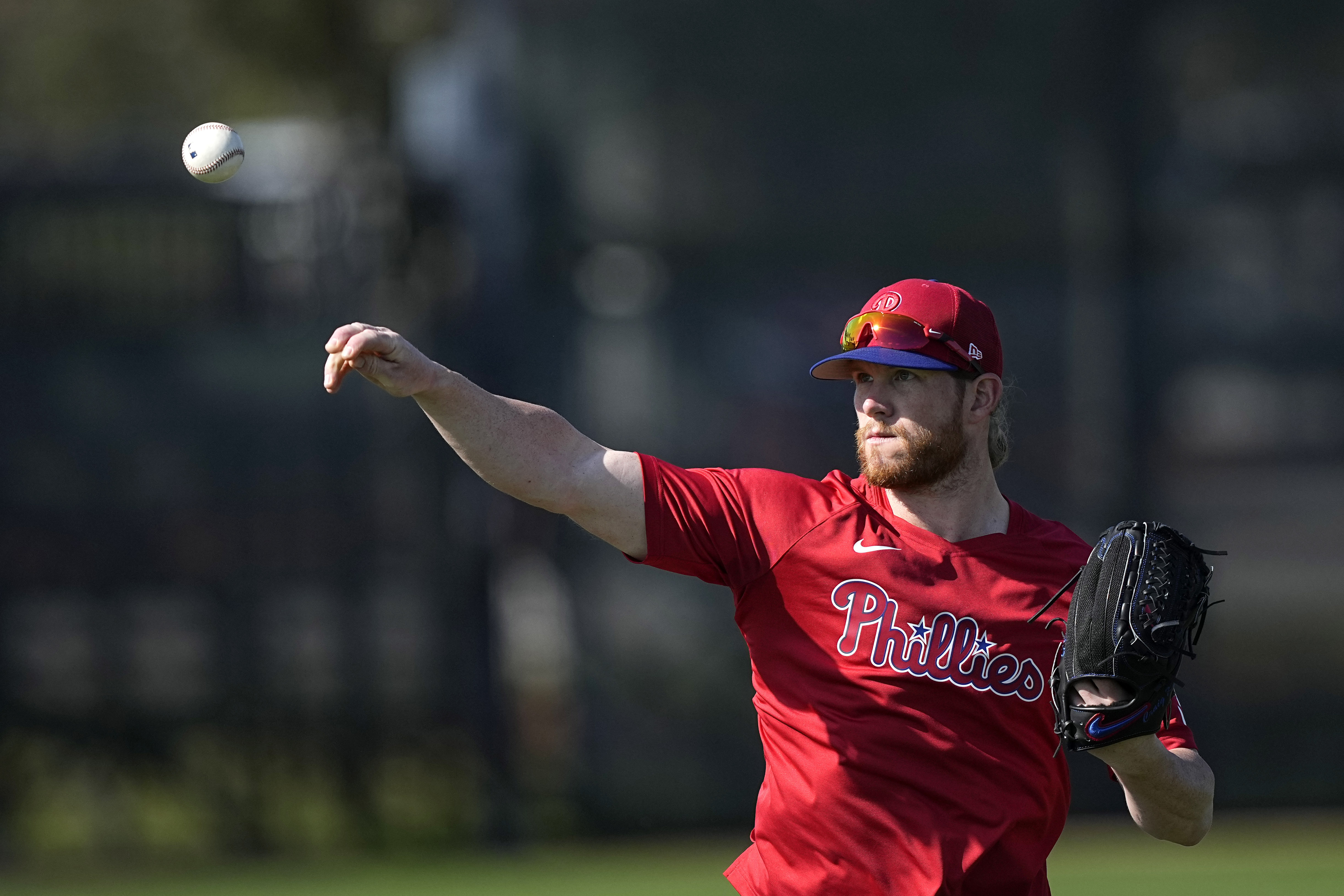 Spring Training Notes: Harper won't report until March, Phillies