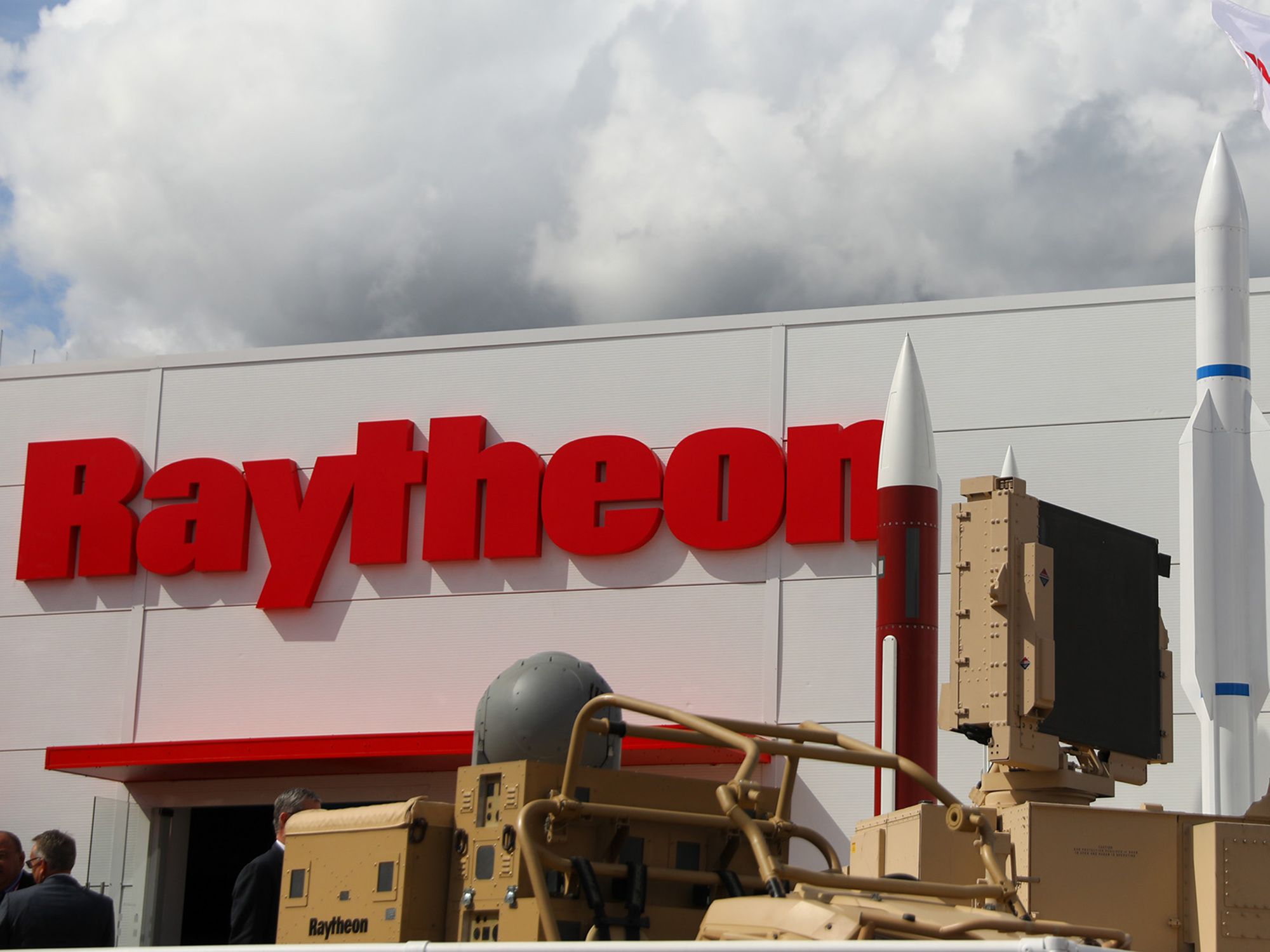 Raytheon Benefithubfil Metrics Inc And Manufacturing - r4o4c0p