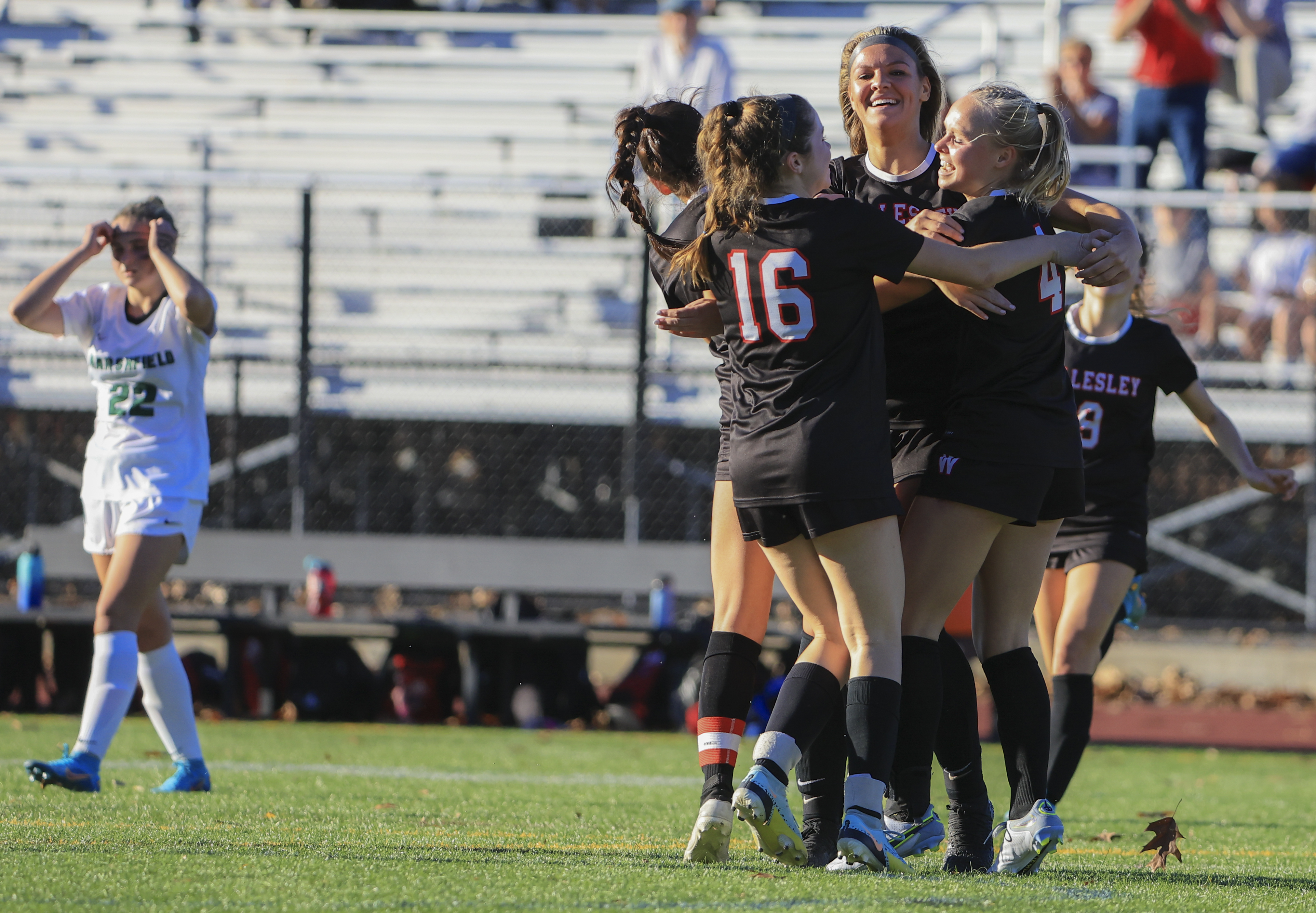 After a rocky start, the Wellesley girls' soccer team has righted its ship  and on a 10-game win streak - The Boston Globe