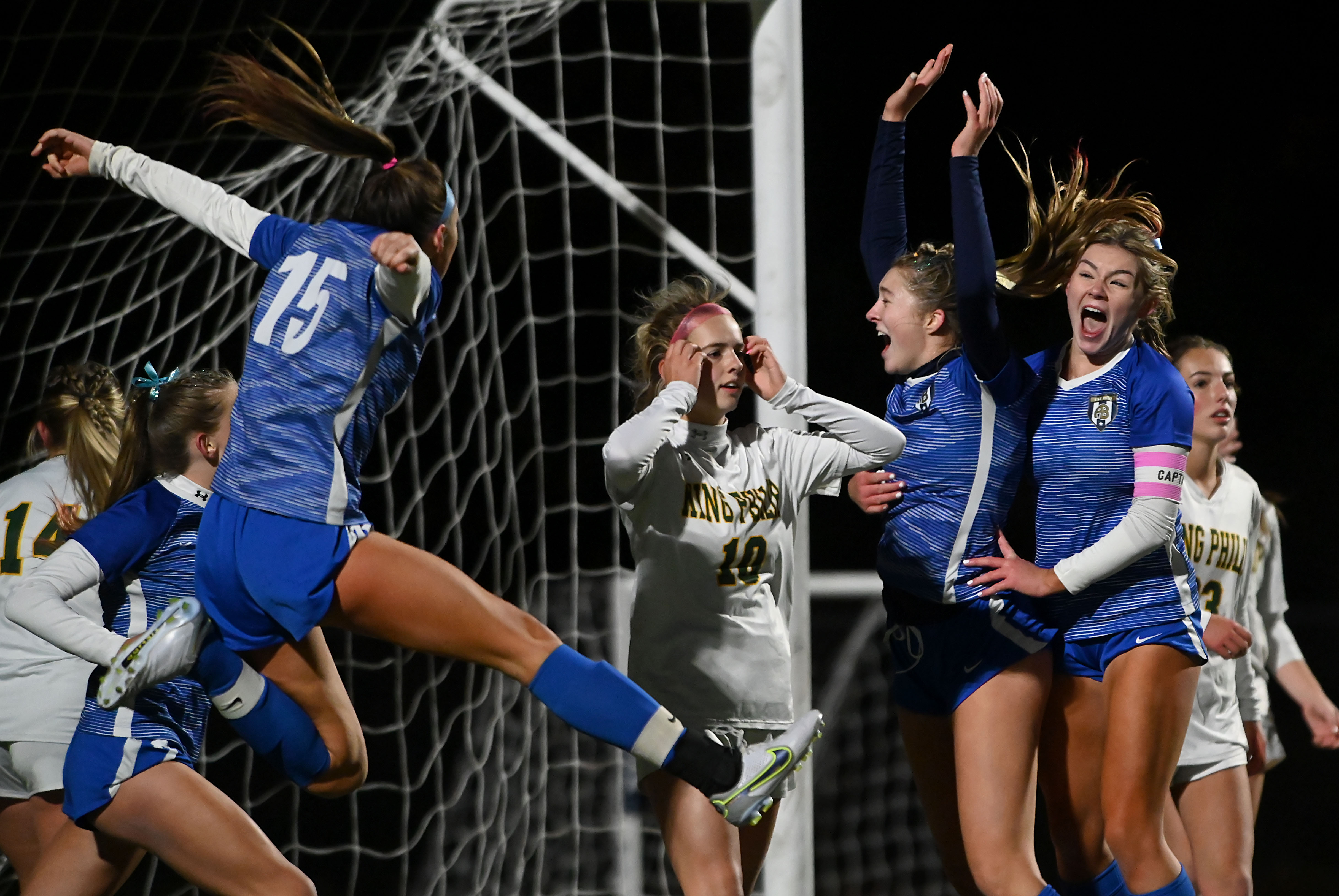 Soccer Night in Belmont' draws 2,500 to revel in the beautiful game - The  Boston Globe