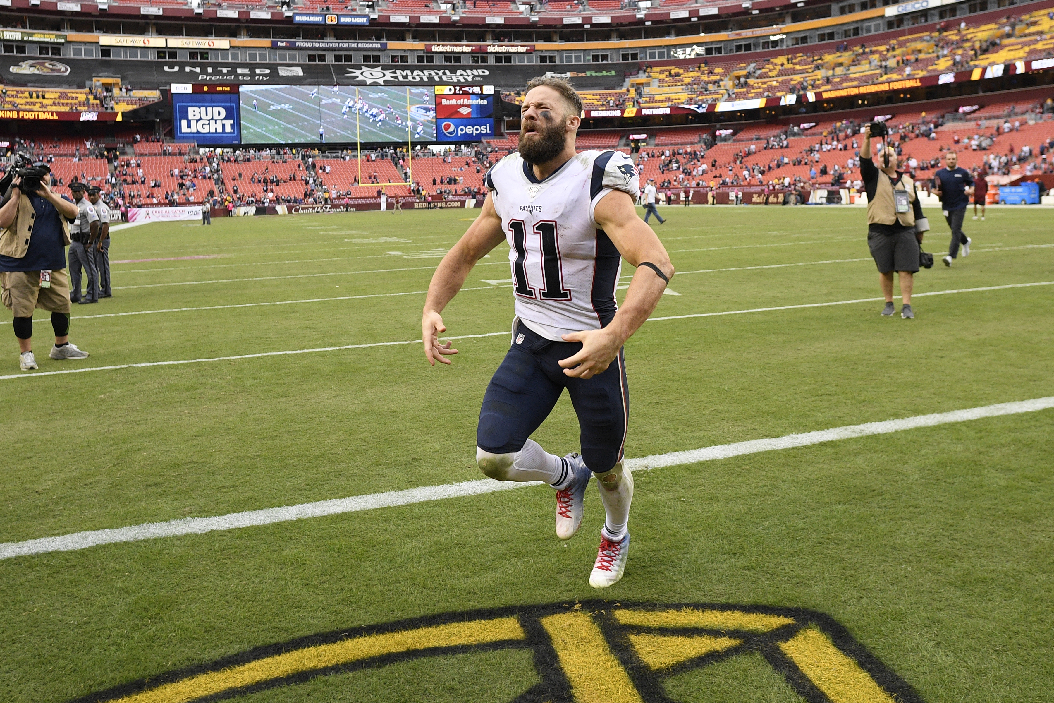 Julian Edelman Is Ready To Leave His On Field Bromance With Tom Brady In The Past The Boston Globe