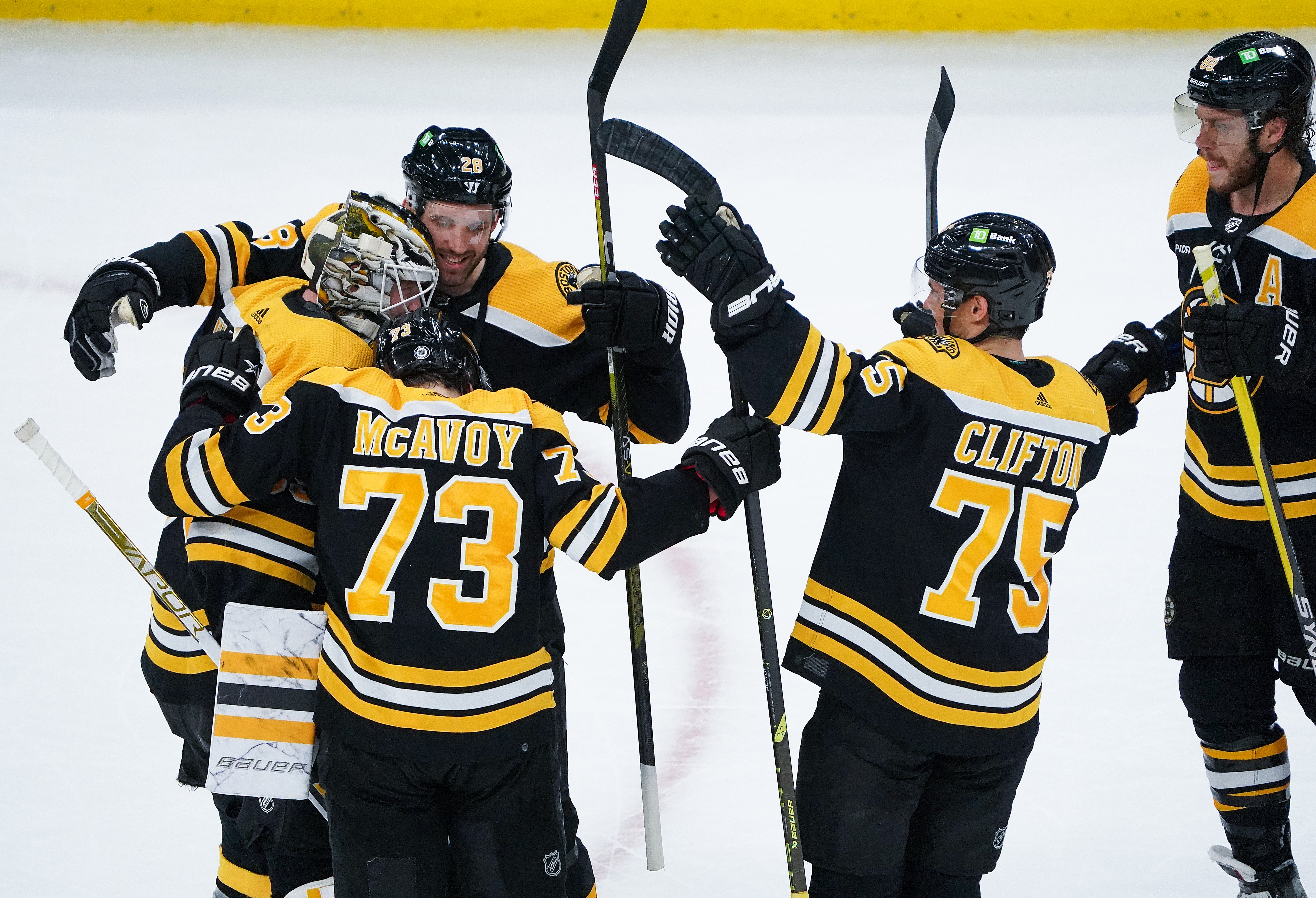BRUINS CLINCH THE 2022-23 Presidents' Trophy! : r/BostonBruins